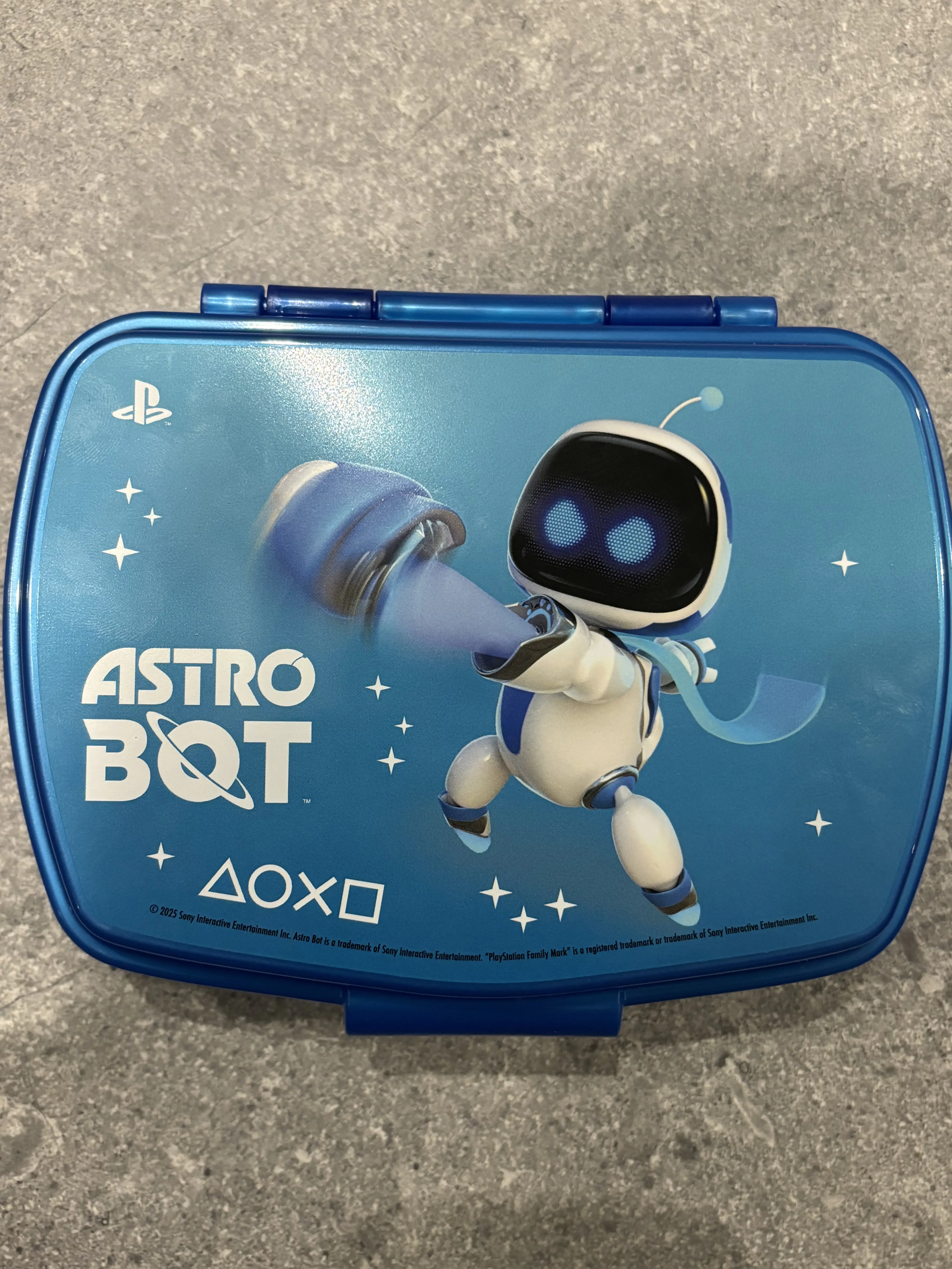 Playstation Astro Bot lustige Plastik Brotdose Produktfoto