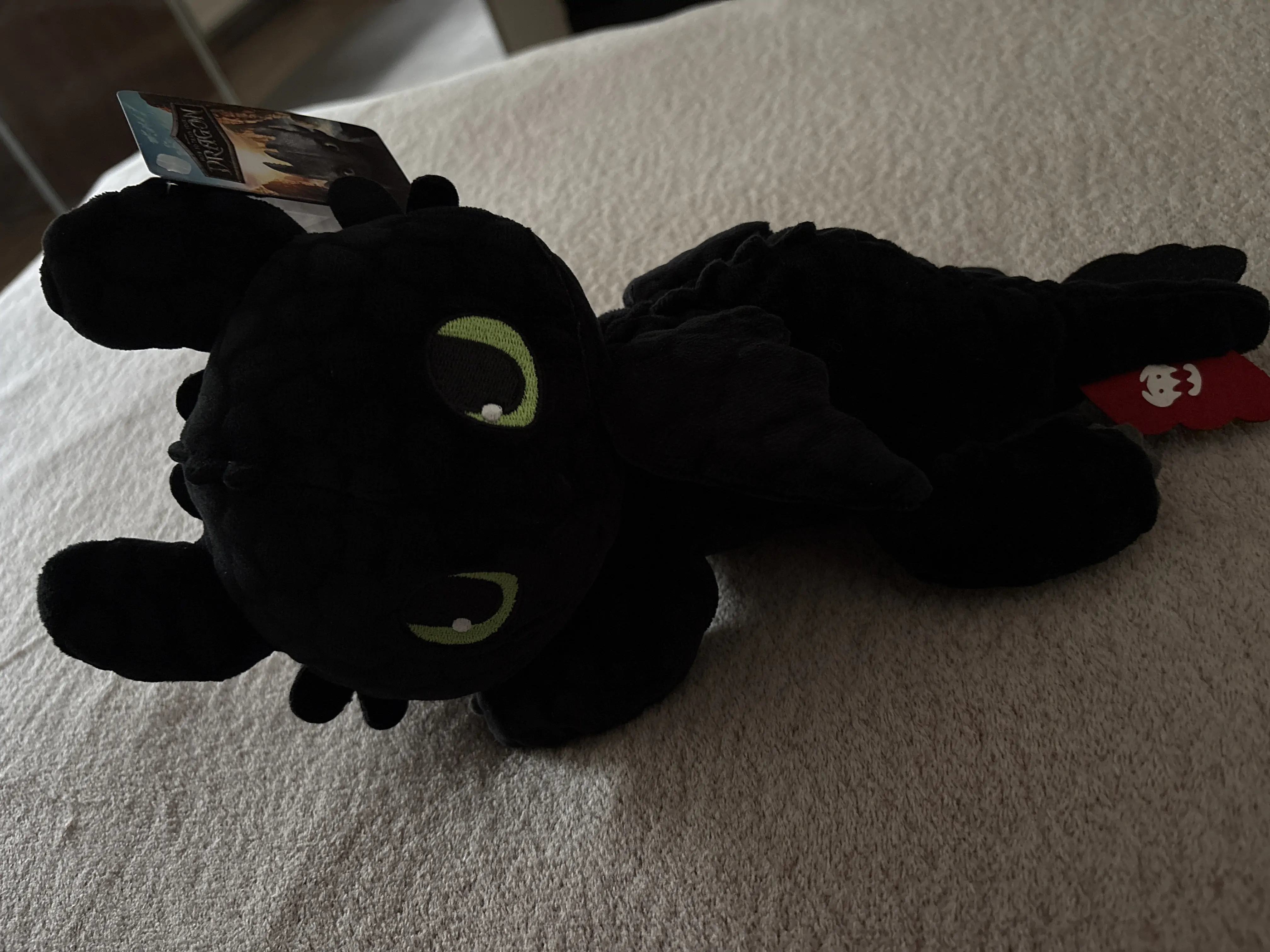 How to Train Your Dragon Plüschfigur Toothless Lying Version 30 cm Produktfoto