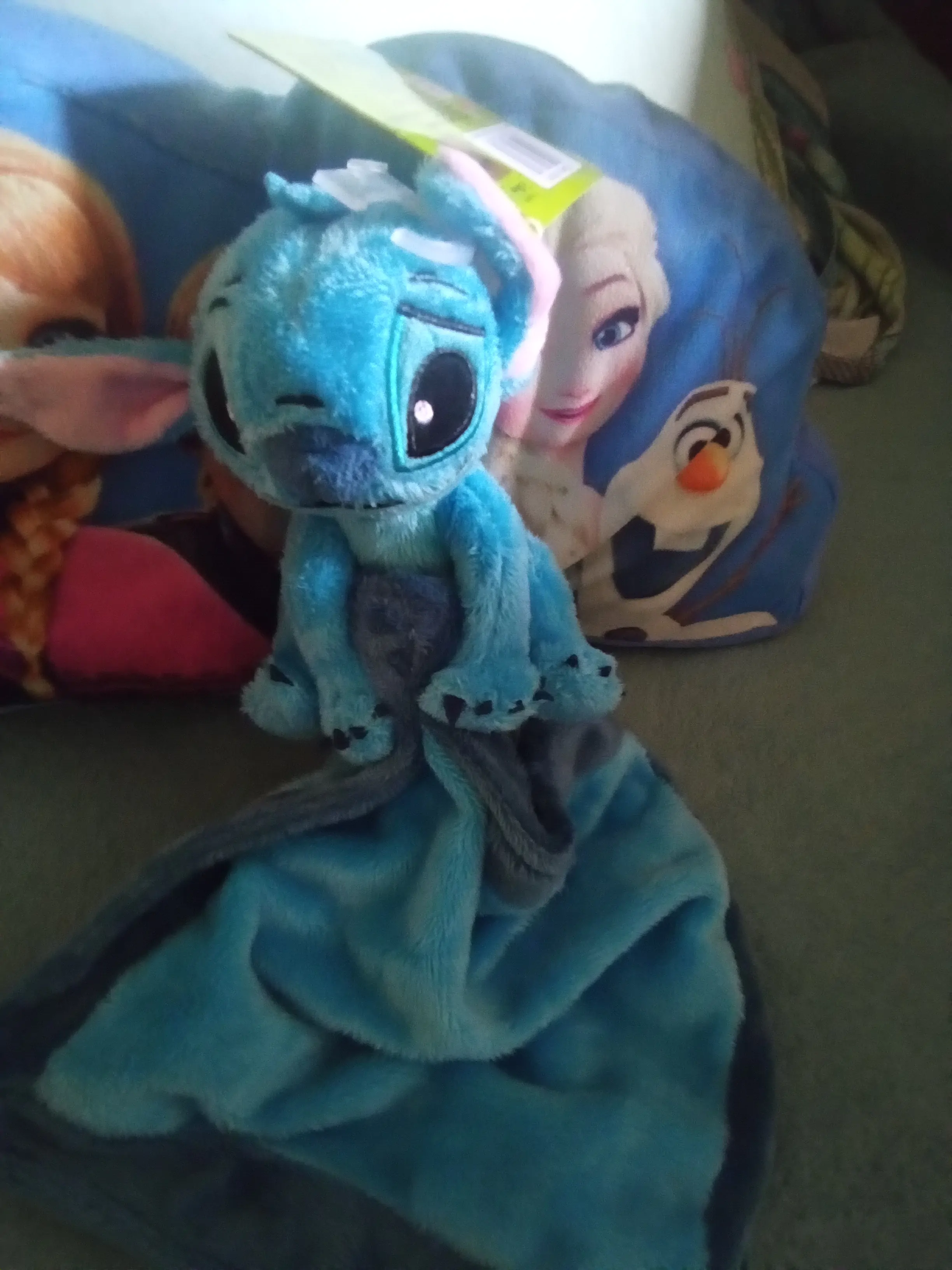 Stitch Plüsch und Schlaftuch 13 cm Produktfoto