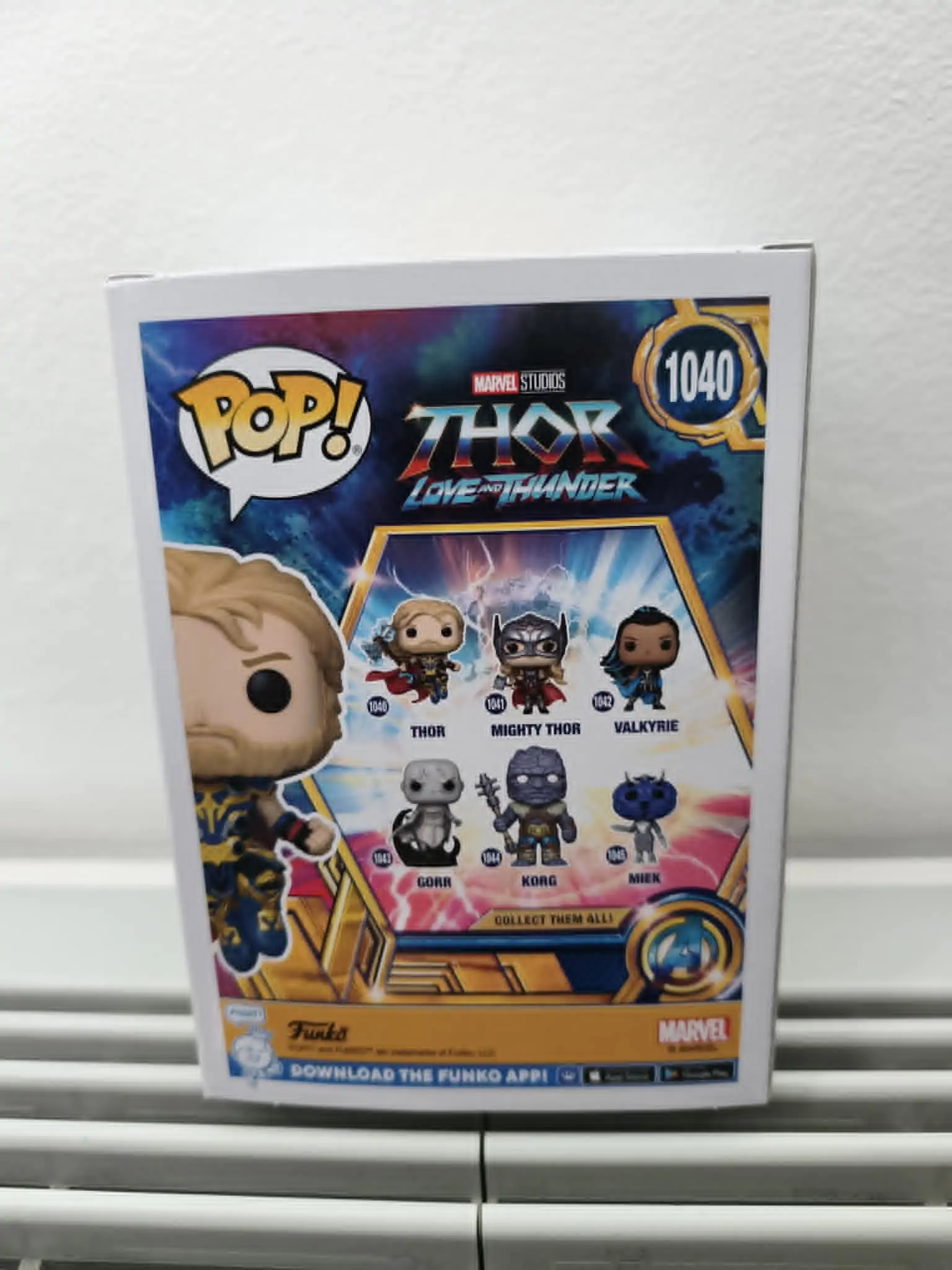 Thor: Love & Thunder POP! Vinyl Figur Thor 9 cm Produktfoto