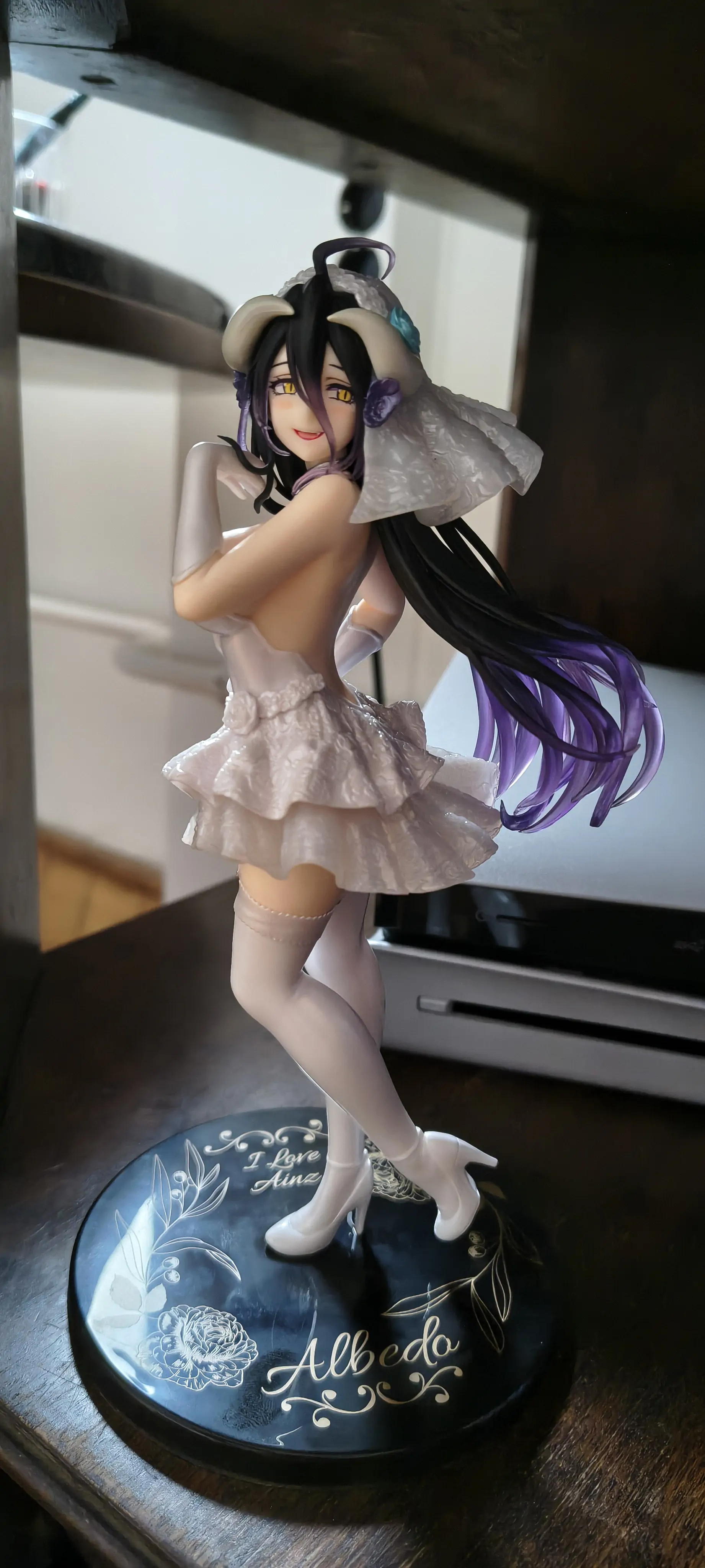 Overlord Coreful PVC Statue Albedo Wedding Ver. 18 cm Produktfoto