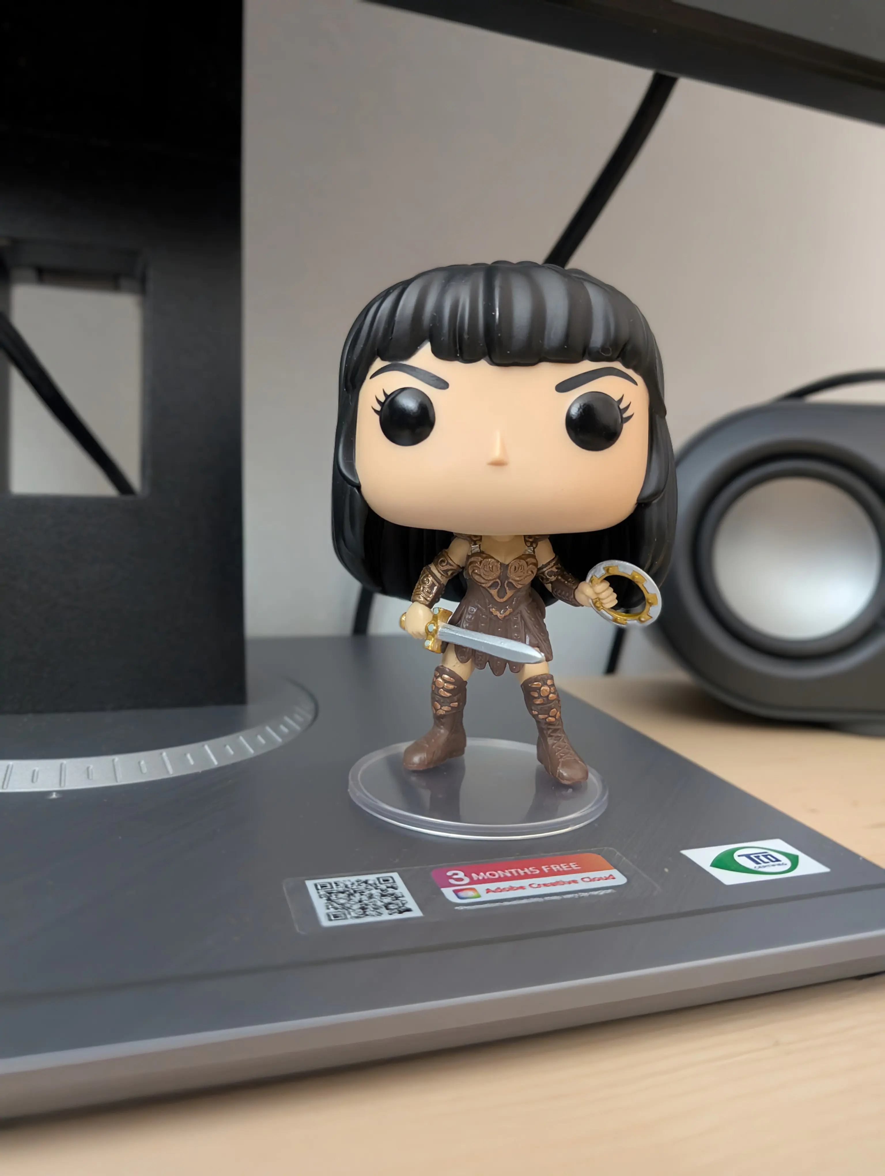 Xena Warrior Princess POP! TV Vinyl Figur Xena 9 cm Produktfoto