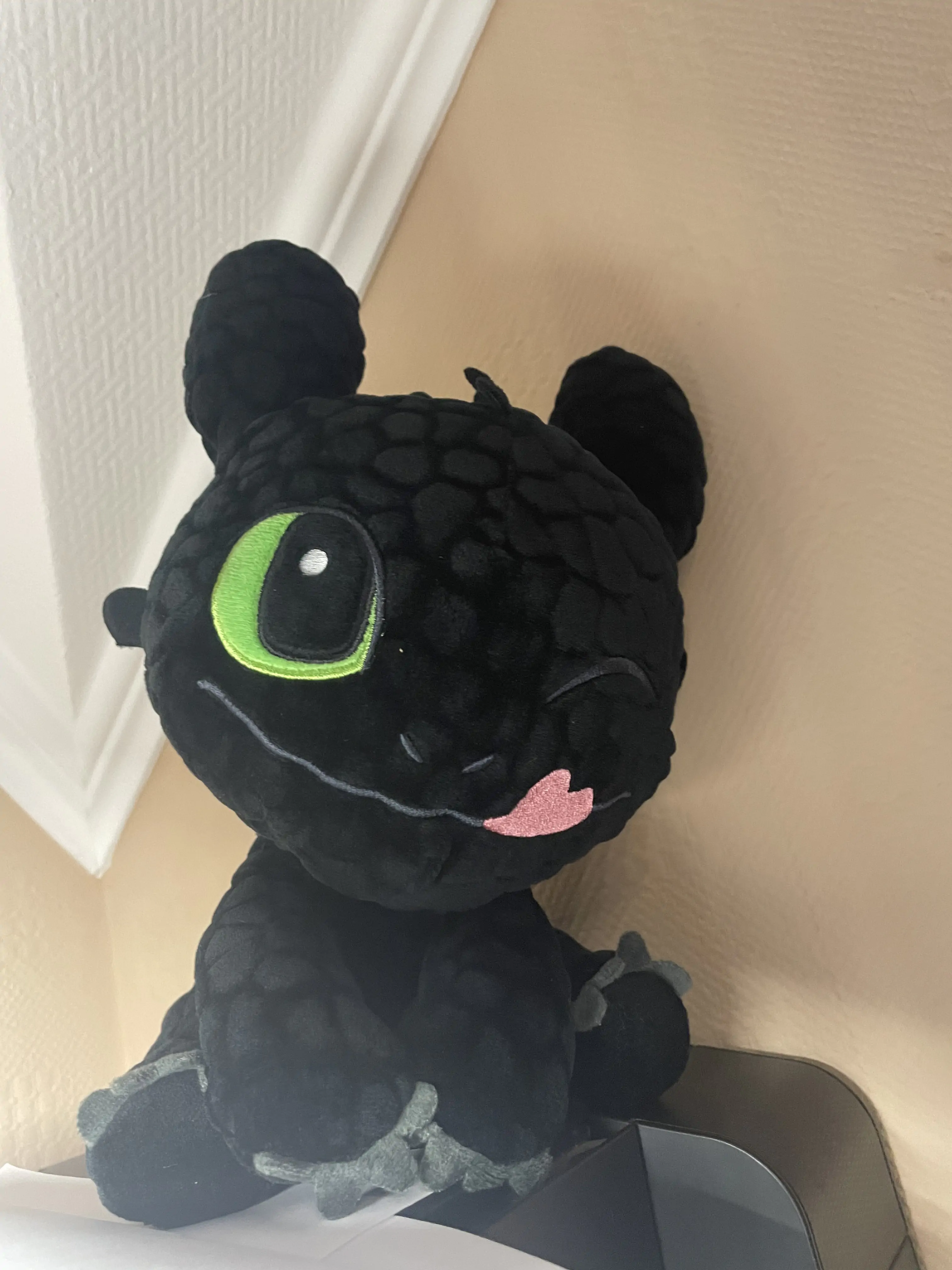 How To Train Your Dragon Toothless Happy Plüschtier 30 cm Produktfoto