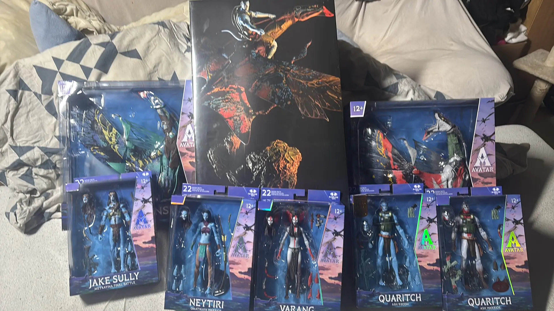 Avatar: The Way of Water Action-Figur Recom Quaritch & RDA Banshee (Gold Label) Produktfoto