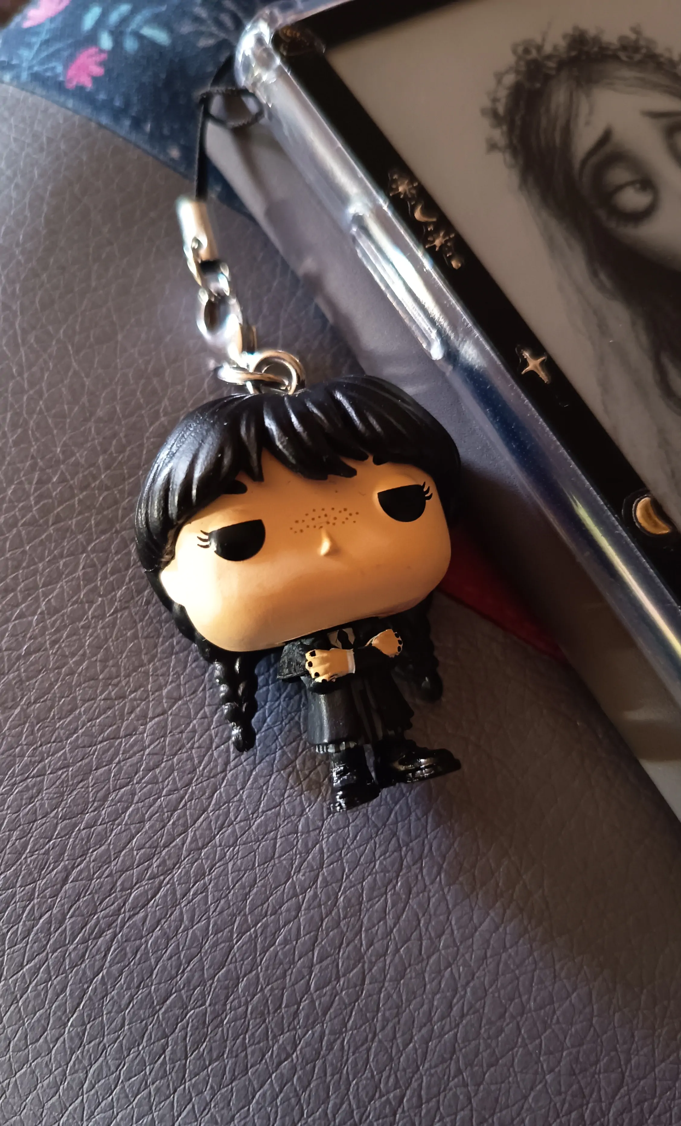 Pocket Funko POP Schlüsselanhänger Wednesday - Wednesday Addams Produktfoto