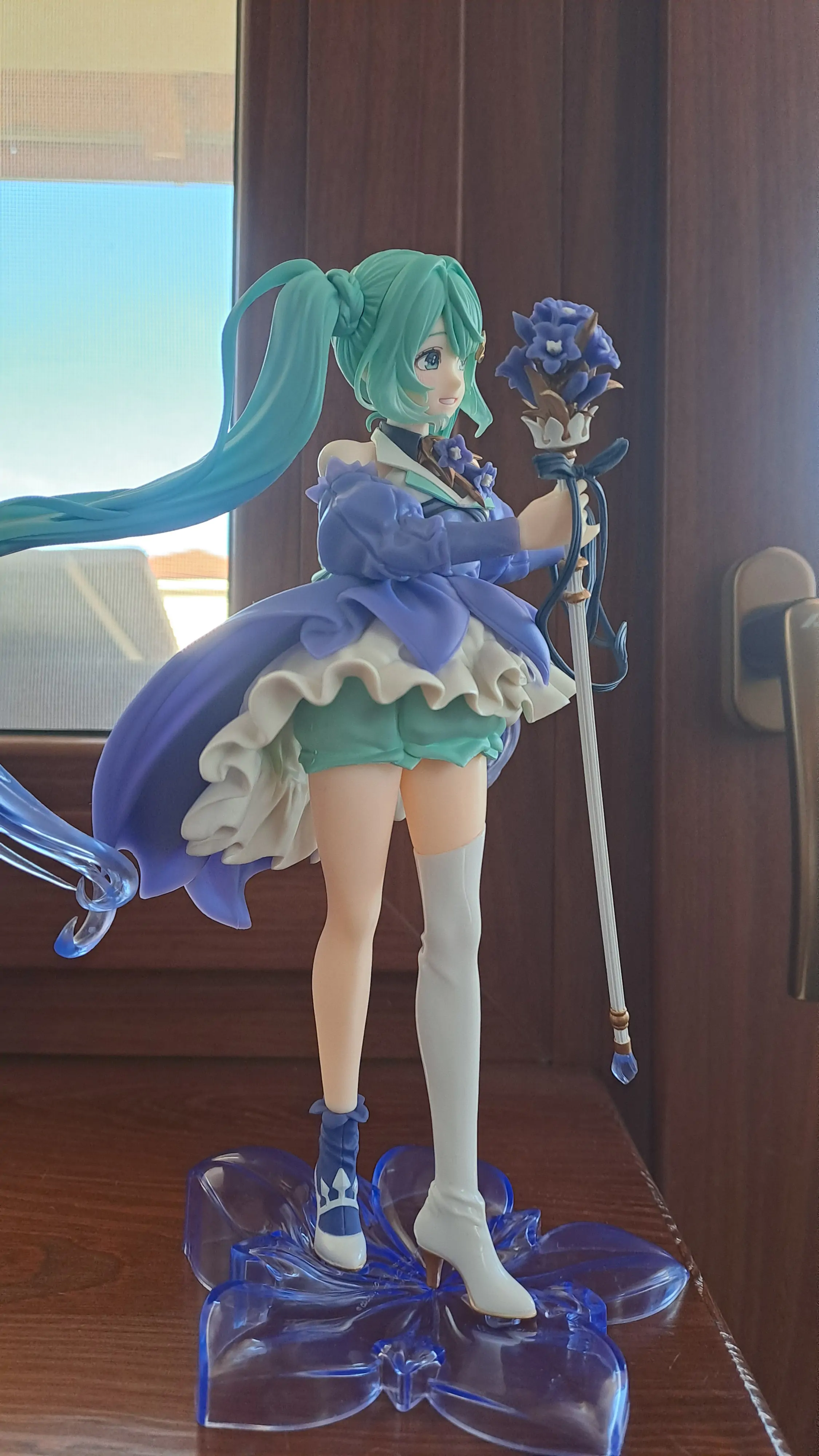 Hatsune Miku AMP PVC Statue Hatsune Miku Birthday 2024 Ver. 21 cm Produktfoto