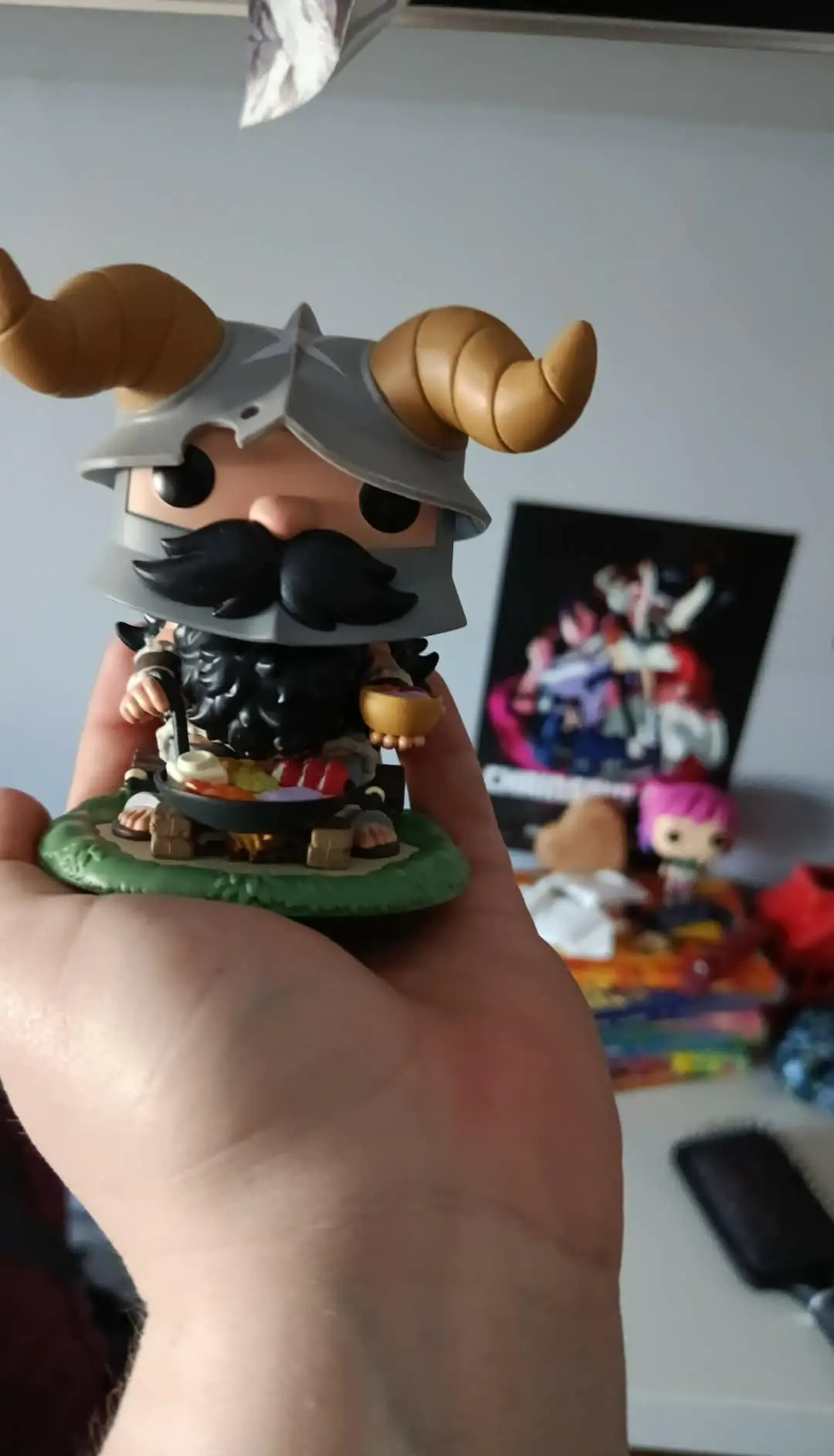 Funko POP Figur Plus Delicious in Dungeon Senshi Produktfoto