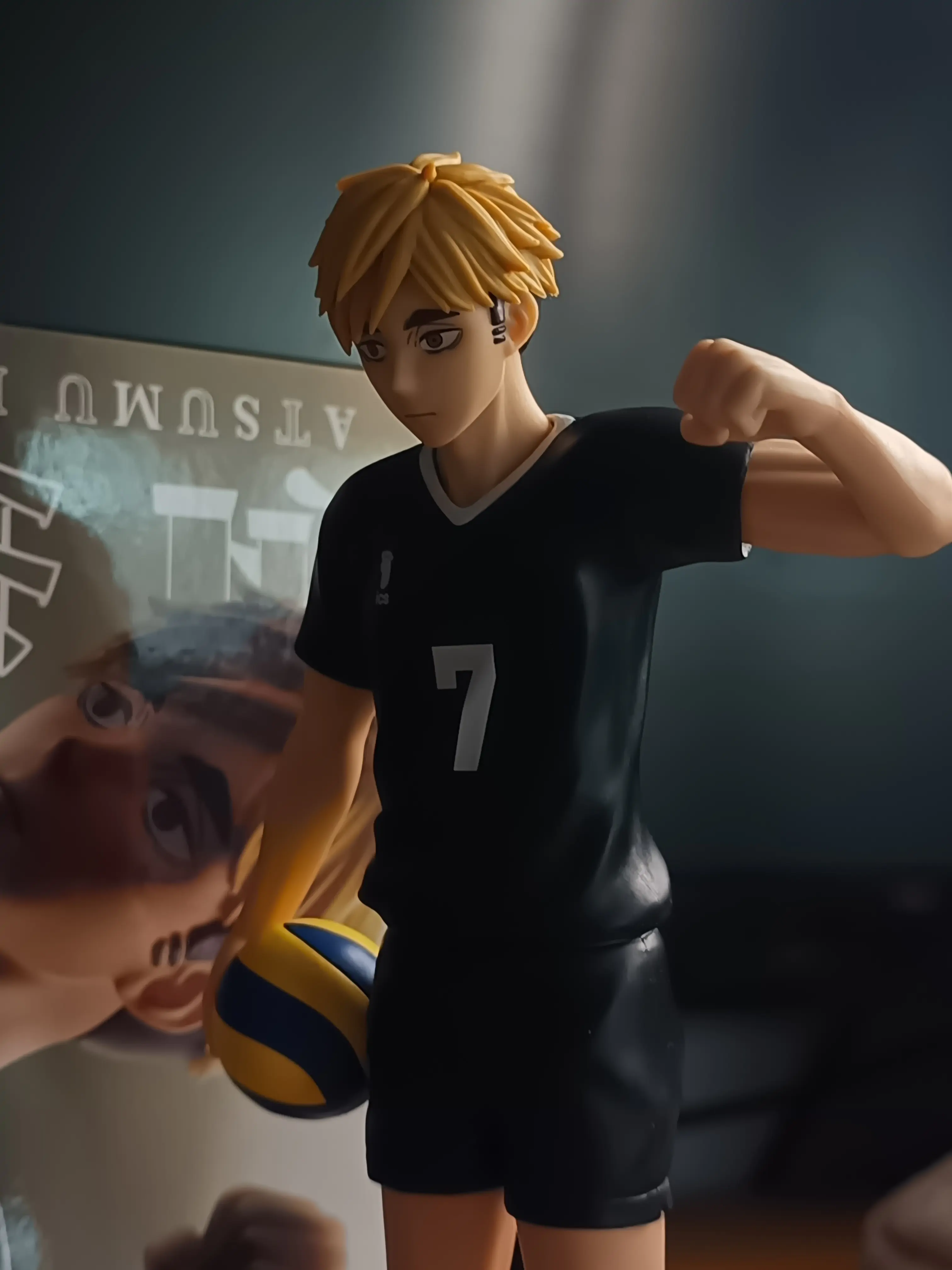 Haikyu!! Atsumu Miya Figur 19cm Produktfoto