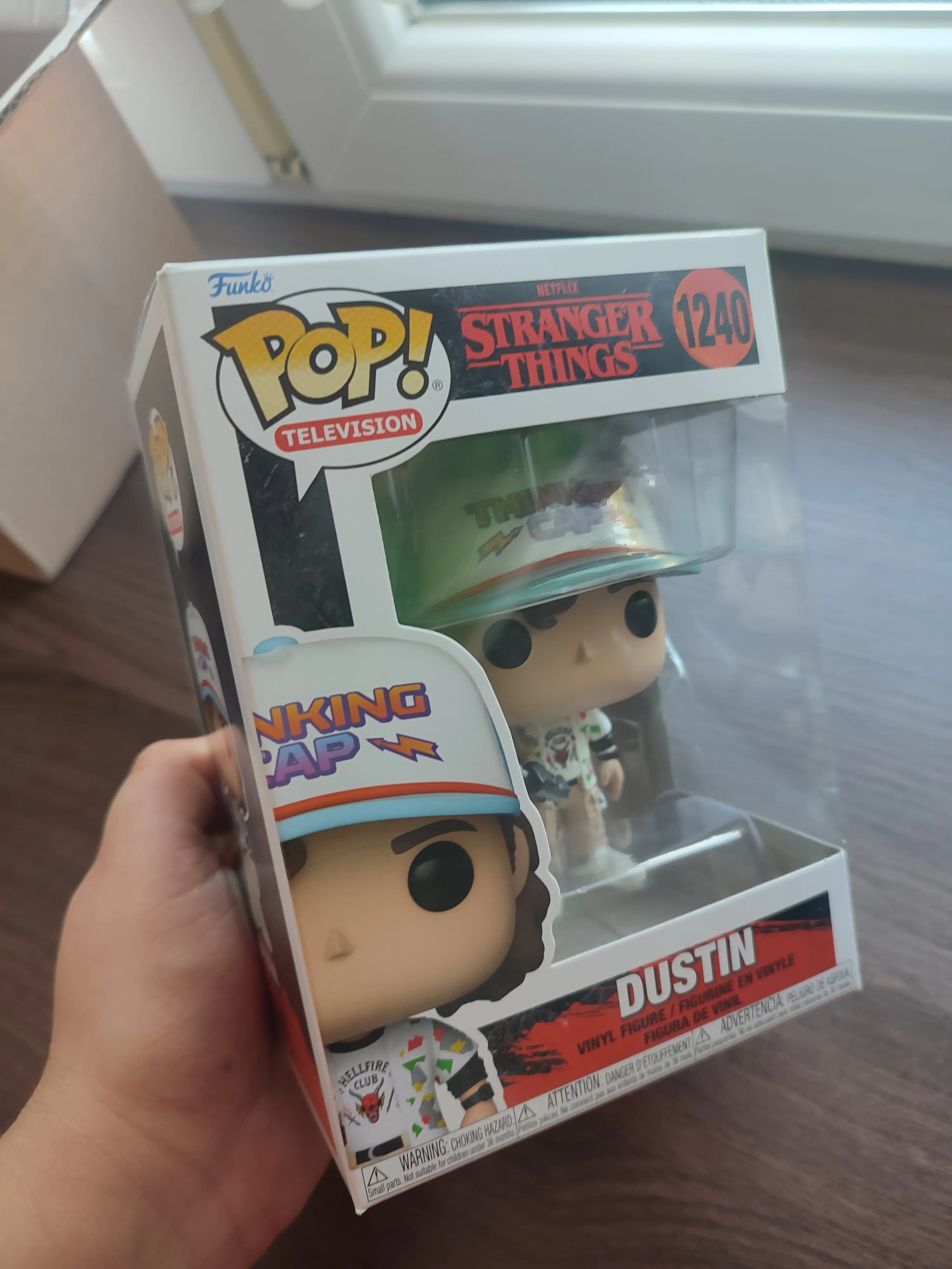 Stranger Things POP! TV Vinyl Figur Dustin 9 cm termékfotó