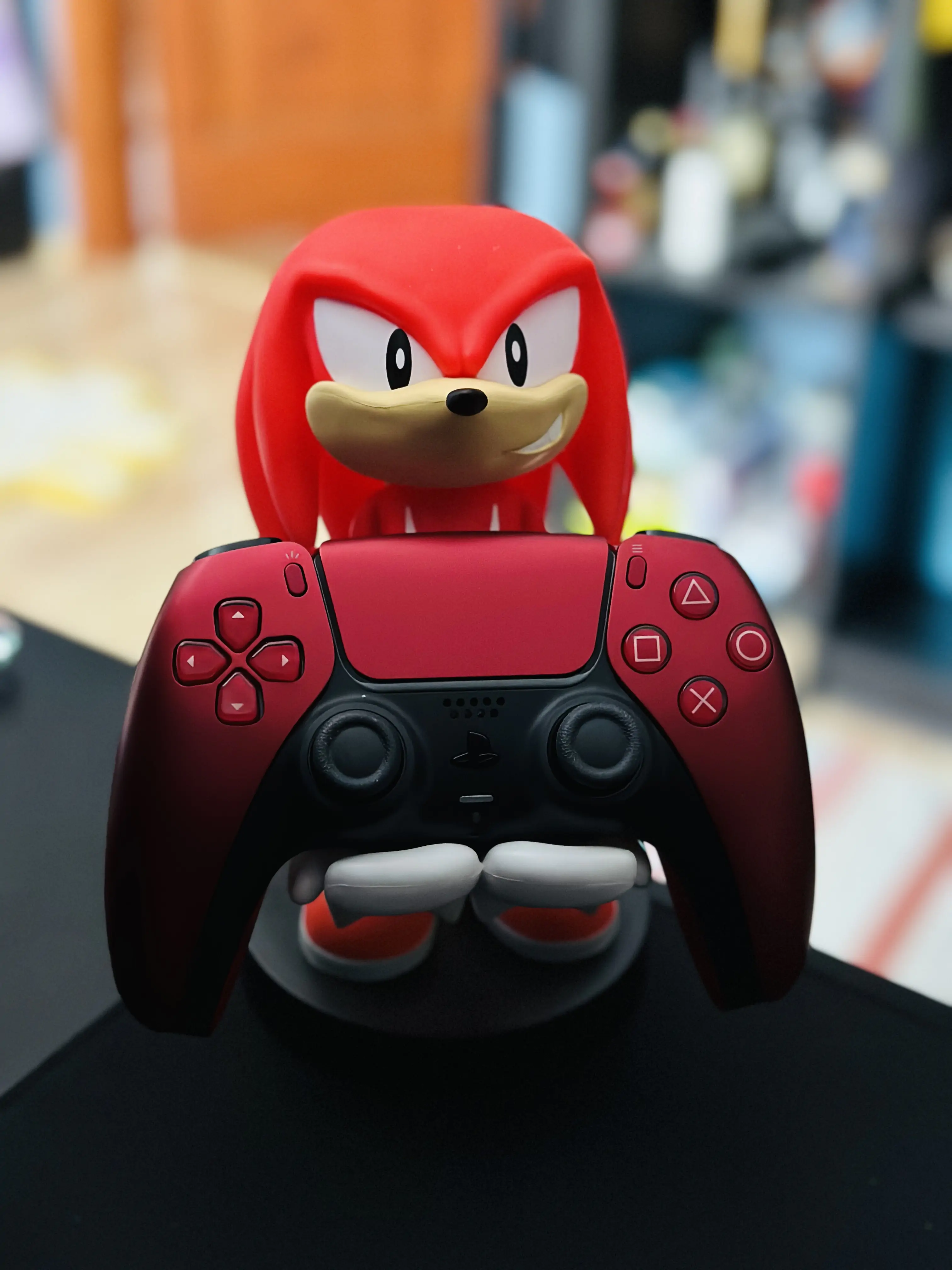 Sonic The Hedgehog Cable Guy Knuckles 20 cm Produktfoto
