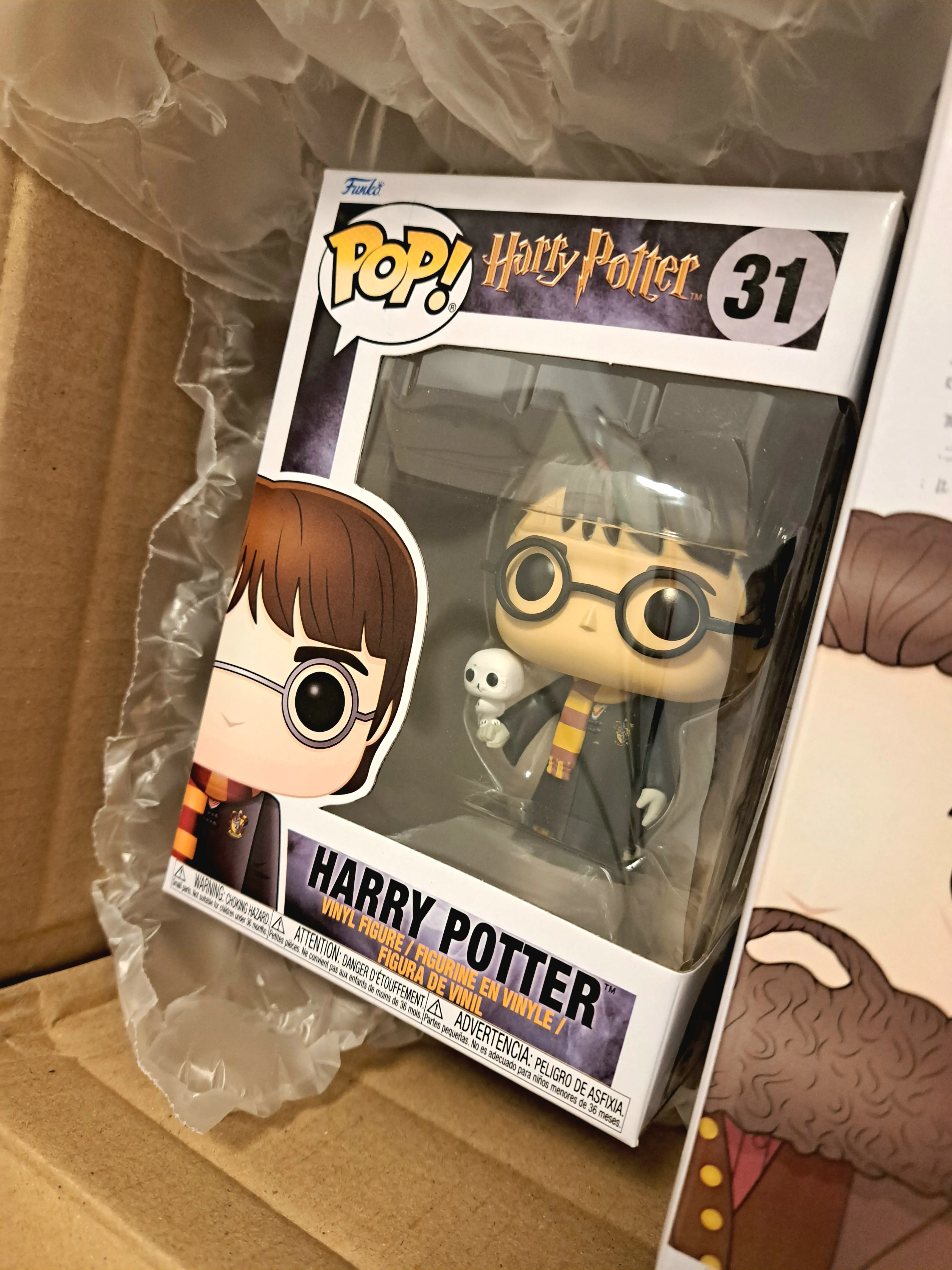 Harry Potter POP! Movies Vinyl Figur Harry with Hedwig 9 cm Produktfoto