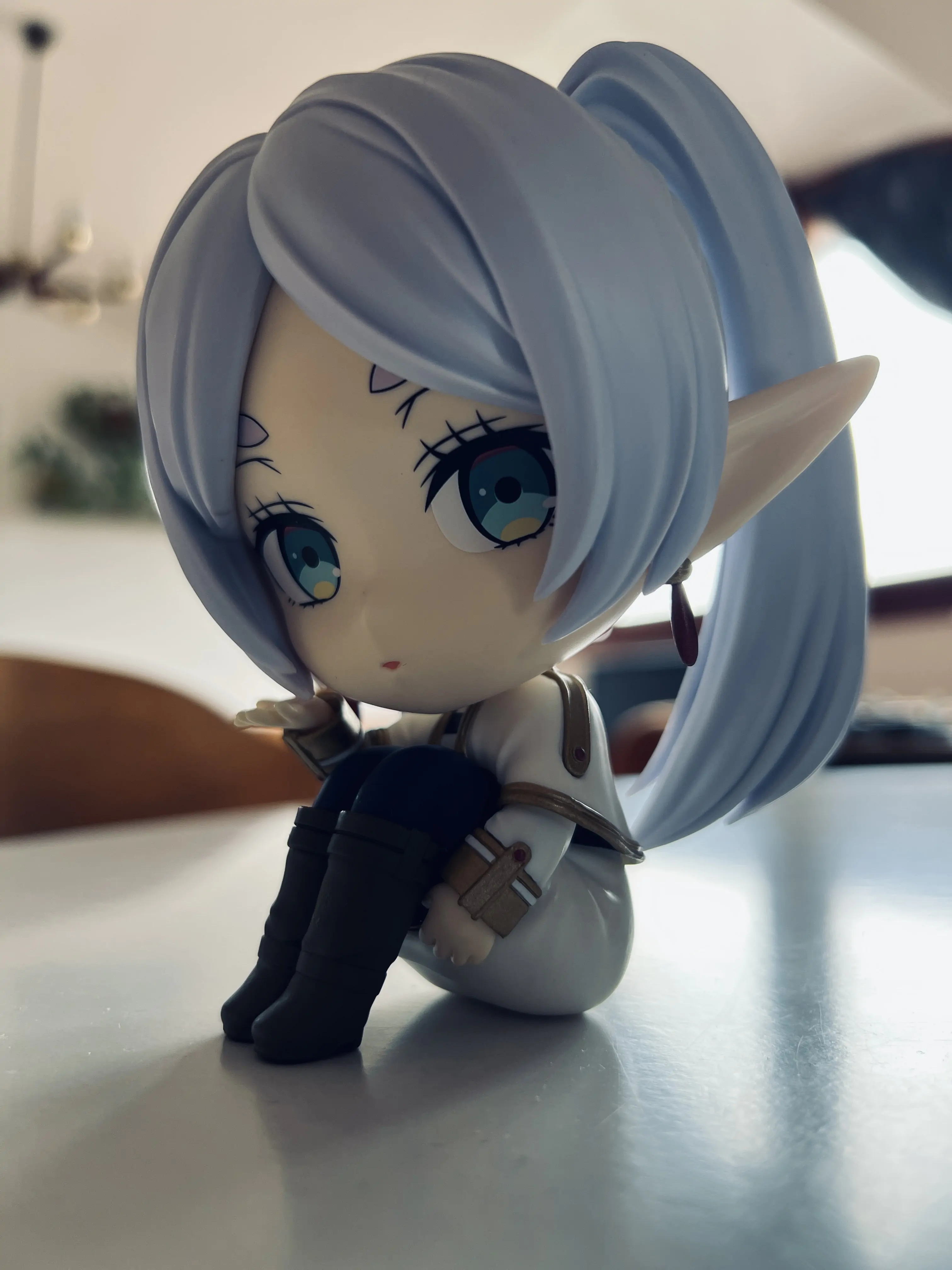 Frieren Beyond Journeys End Frieren Sitting Frieren Figur 11cm Produktfoto