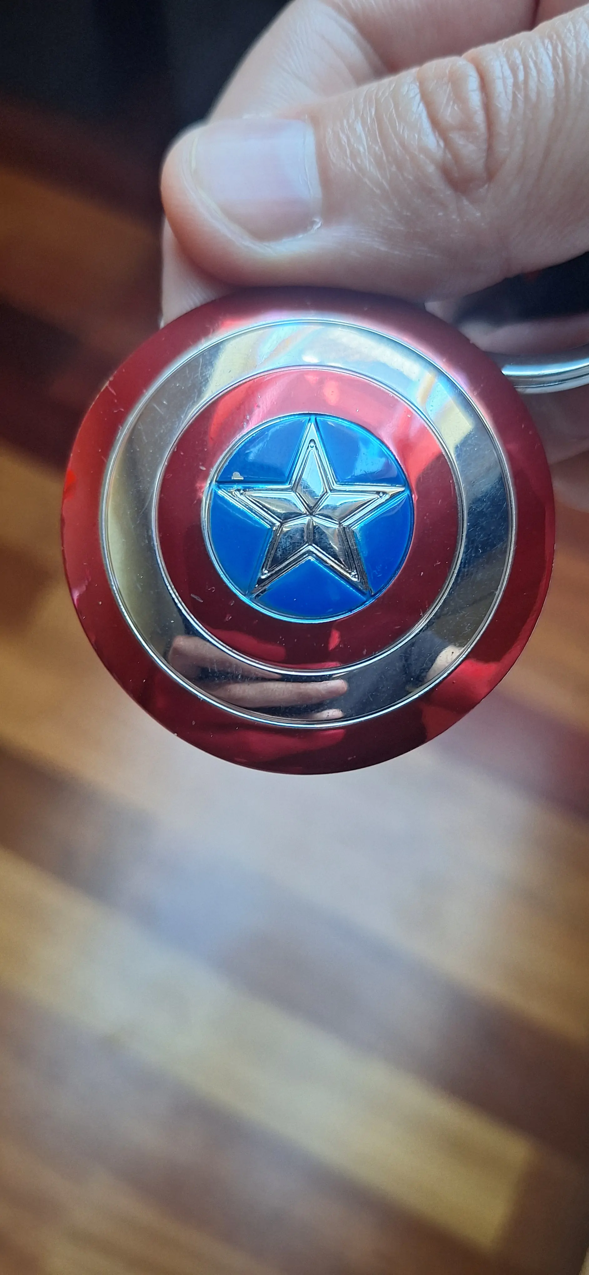 Marvel Metall-Schlüsselanhänger Captain America Shield Produktfoto