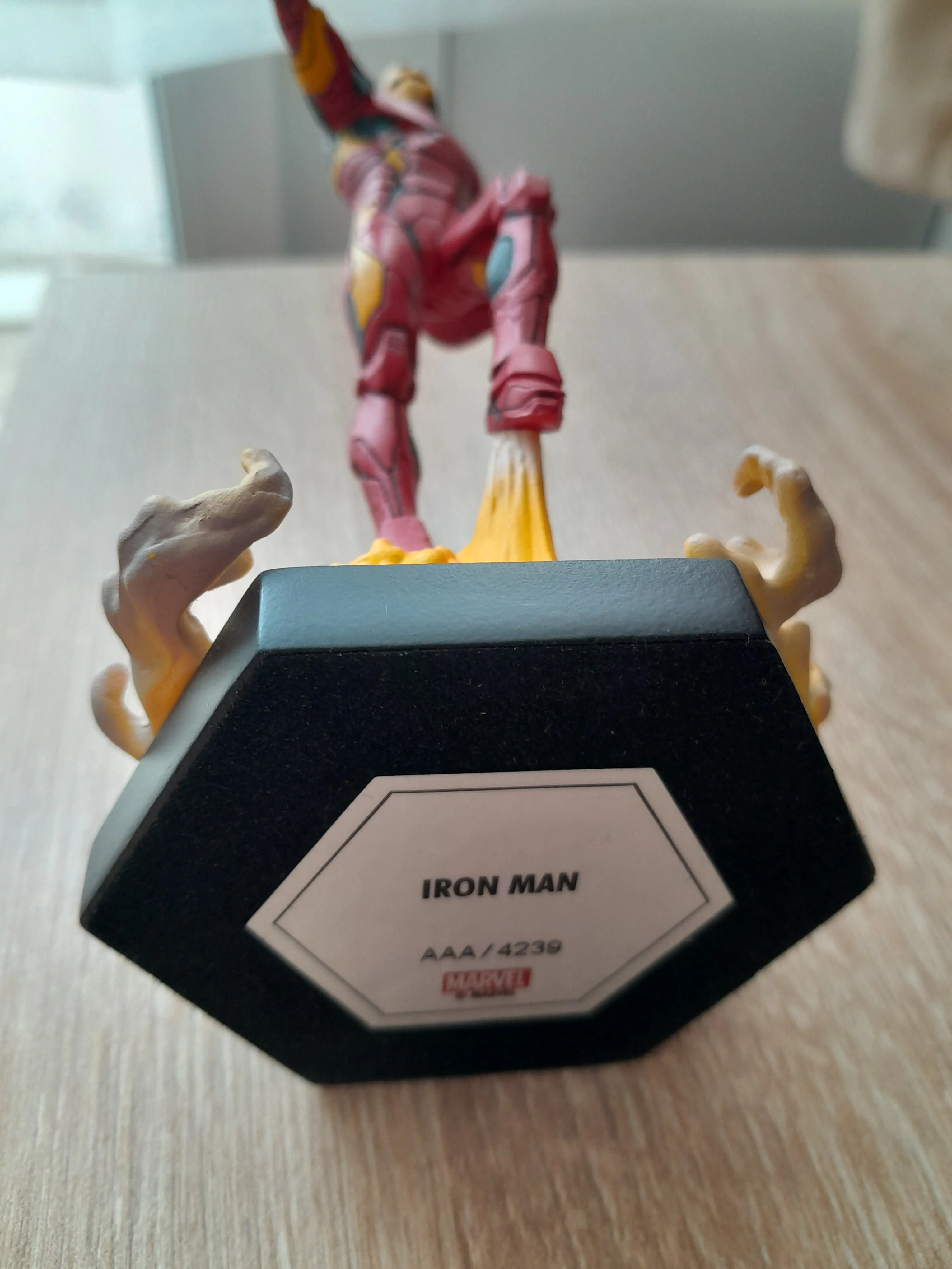 Marvel VS. Collection 1/16 Iron Man 16 cm Produktfoto
