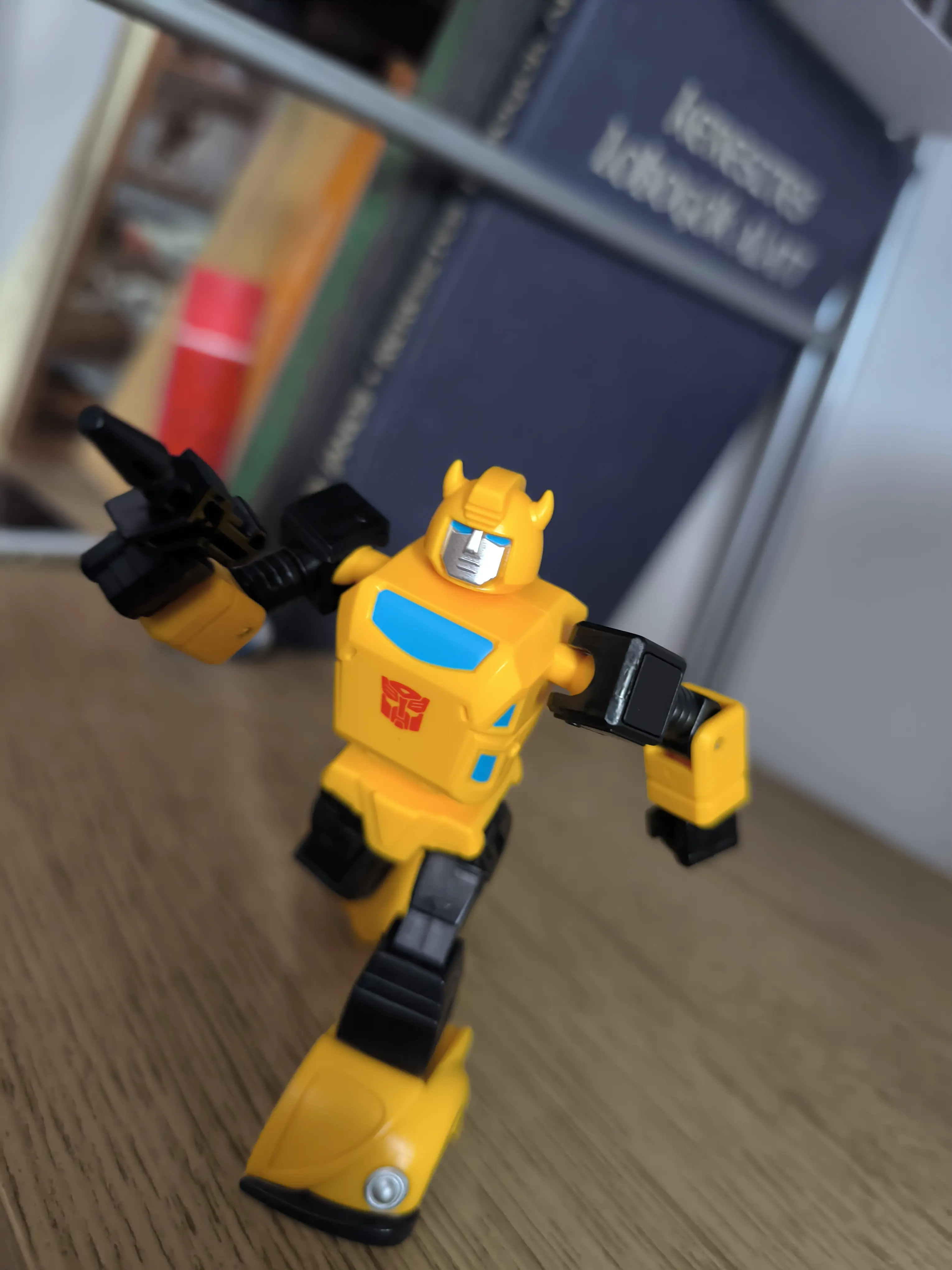 Transformers: Generation One AMK Mini Series Plastic Model Kit Bumblebee 10 cm Produktfoto