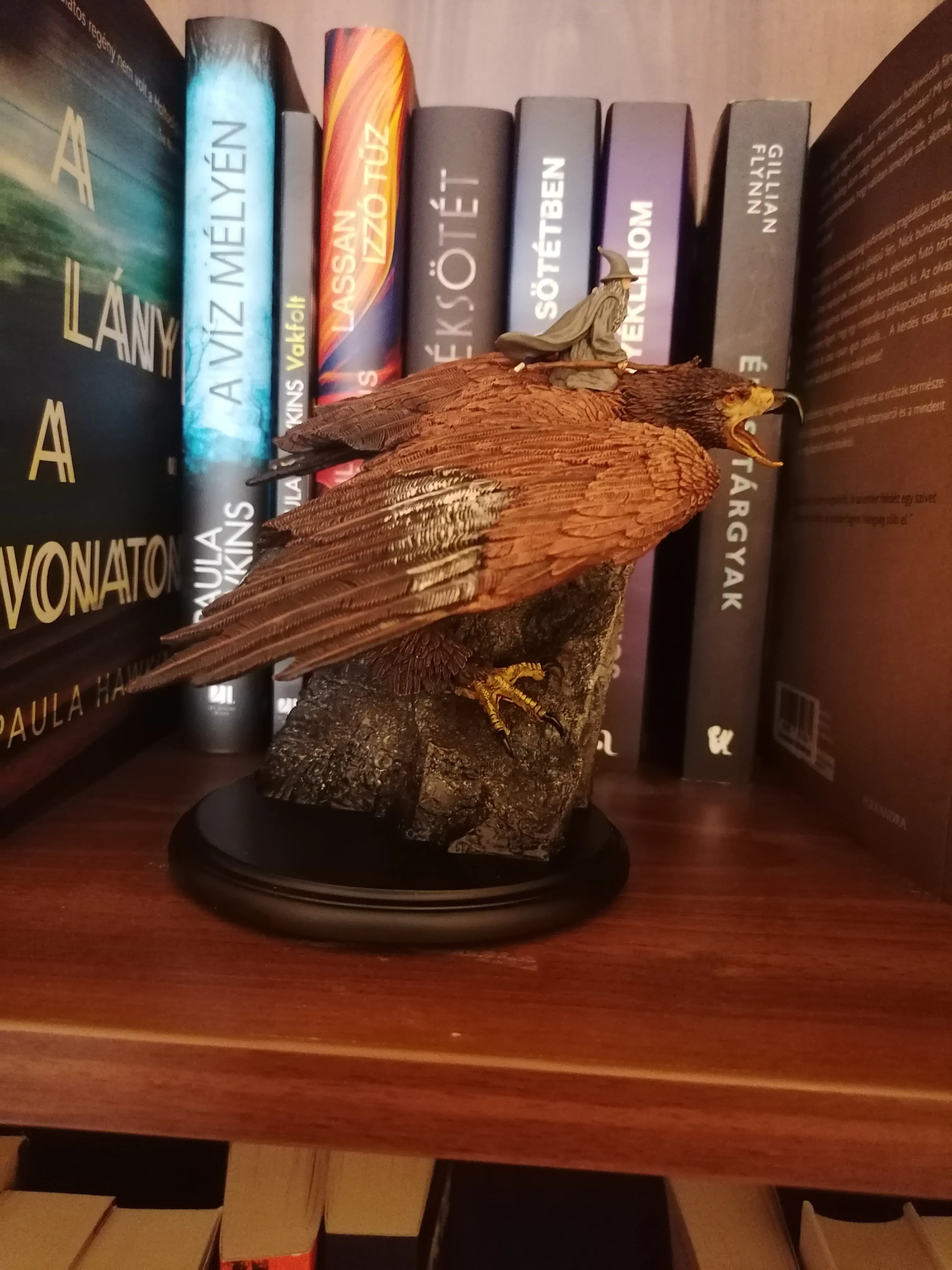 Herr der Ringe Statue Gandalf on Gwaihir 15 cm Produktfoto