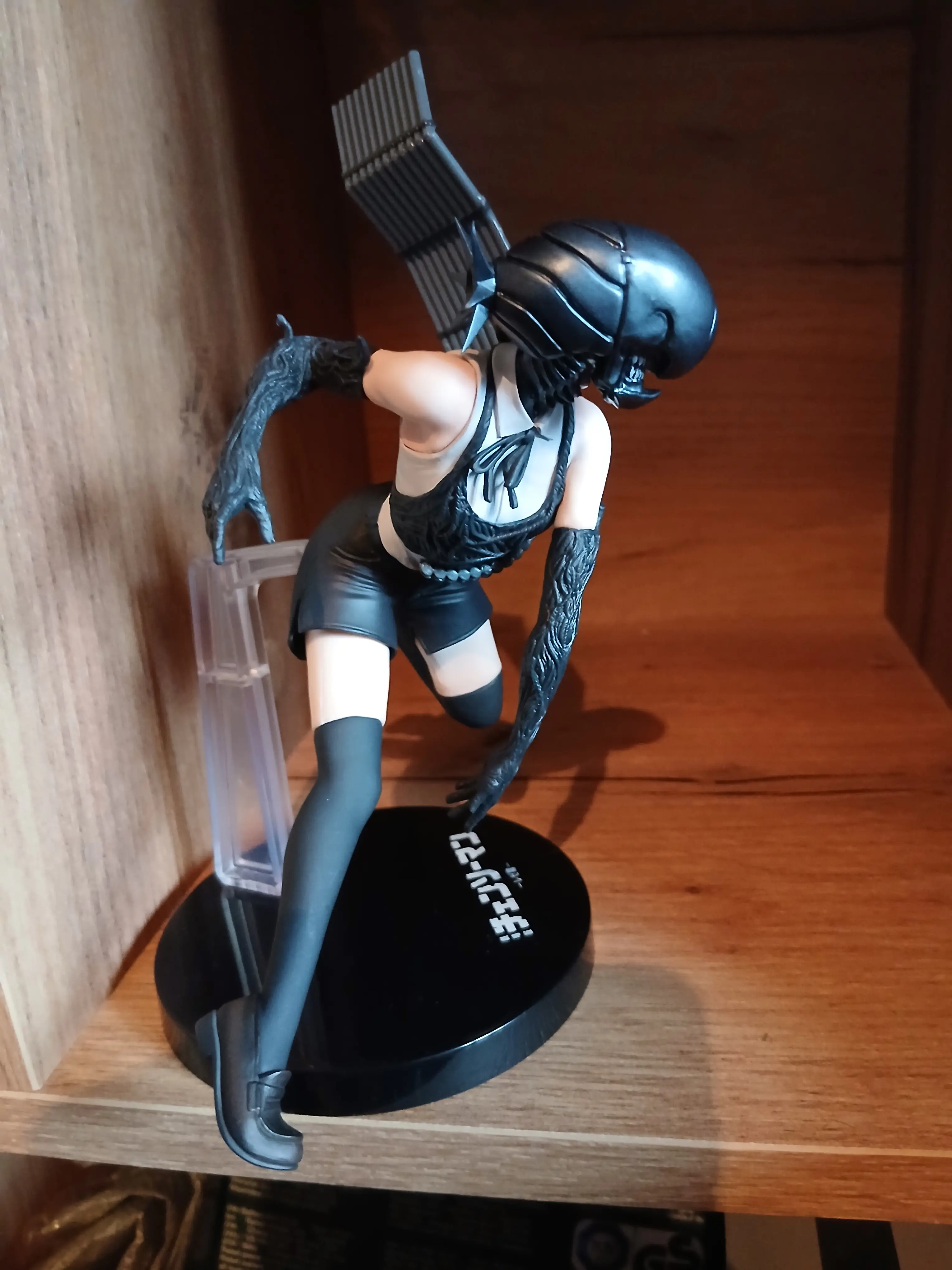 Chainsaw Man Bomb Ichibansho Figur 15 cm Produktfoto