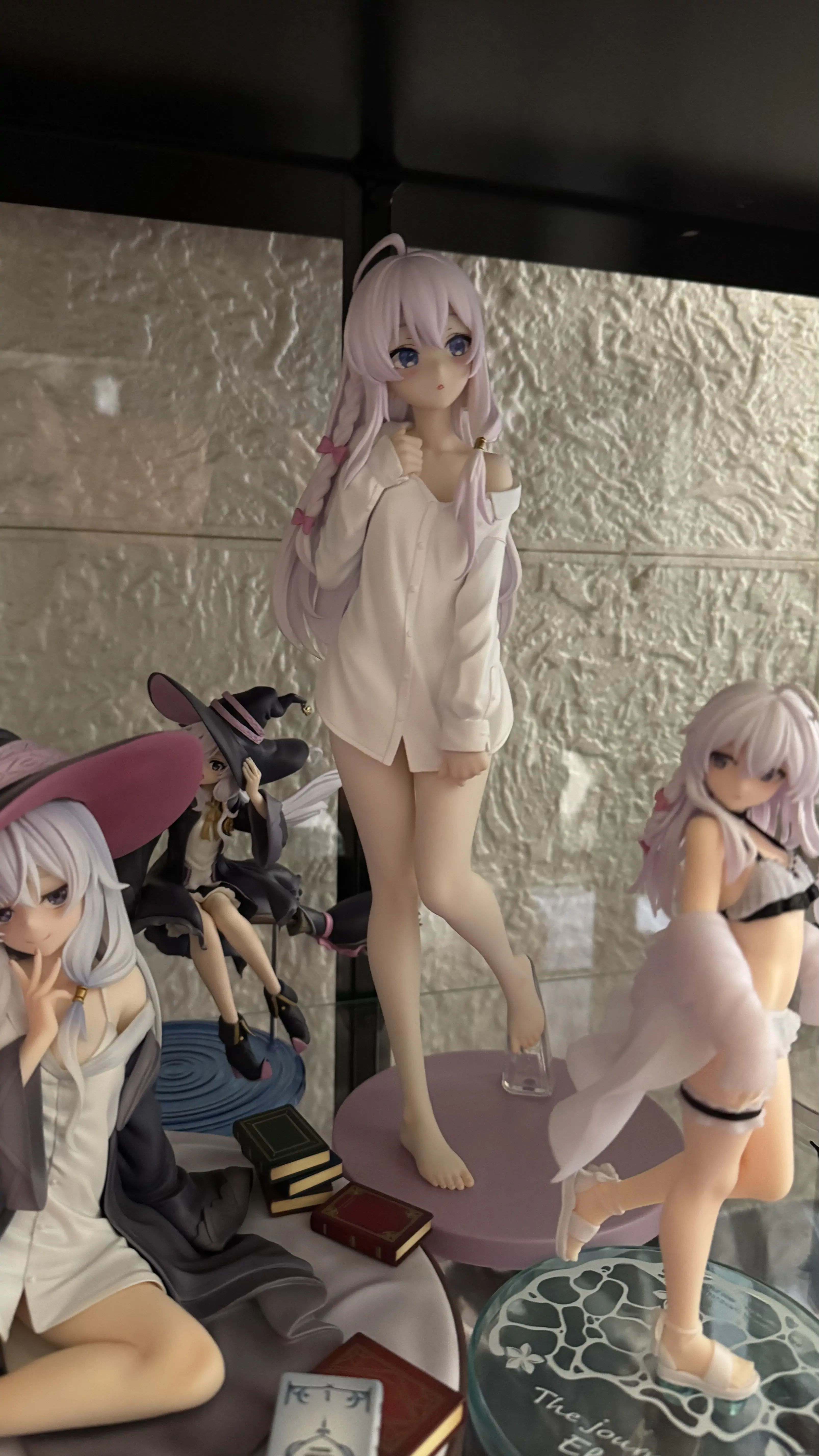 Wandering Witch: The Journey of Elaina Tenitol Tall PVC-Statue Elania Shirt Ver. 30 cm Produktfoto