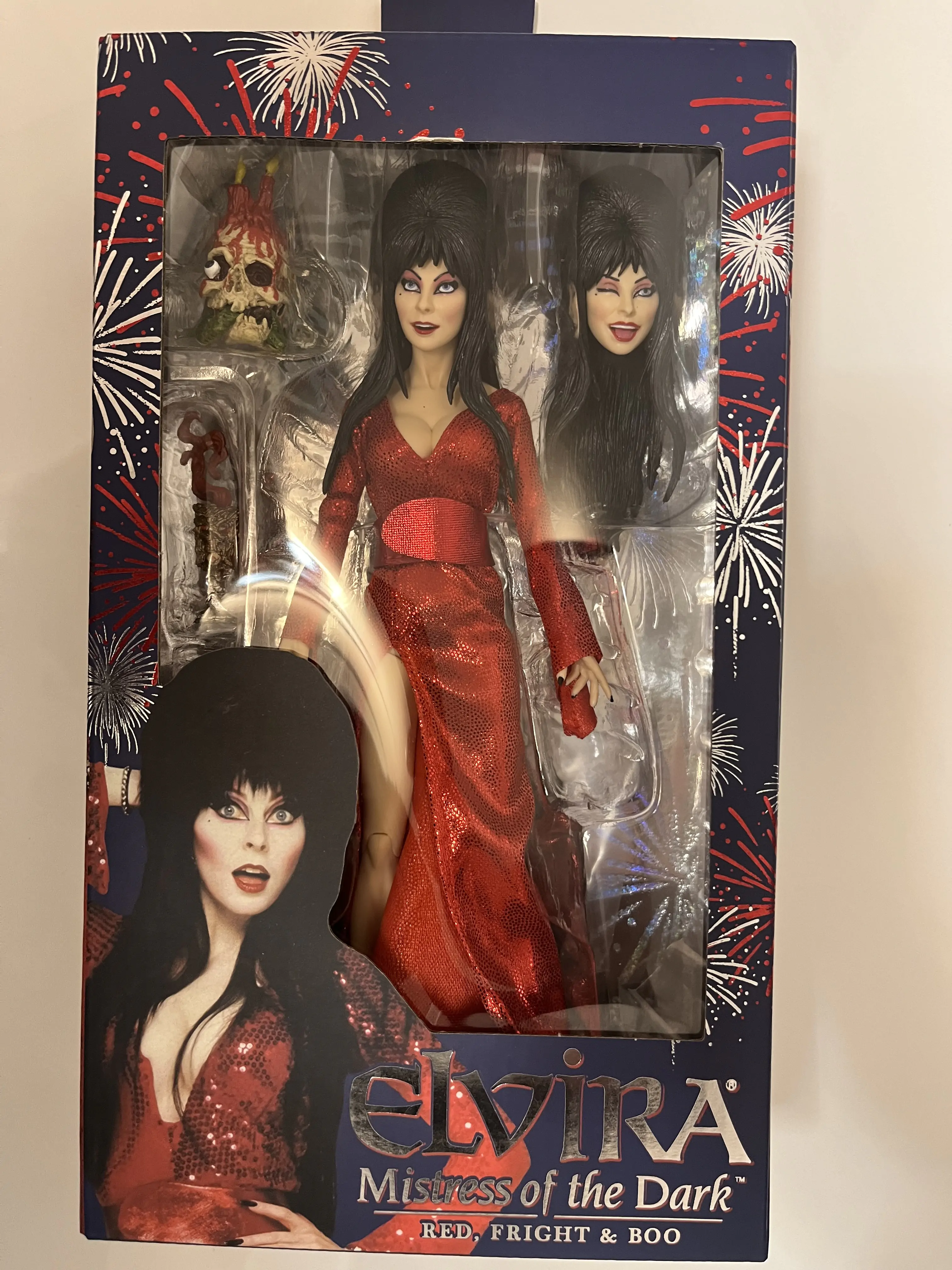 Elvira, Mistress of the Dark Clothed Actionfigur Red, Fright, and Boo 20 cm termékfotó