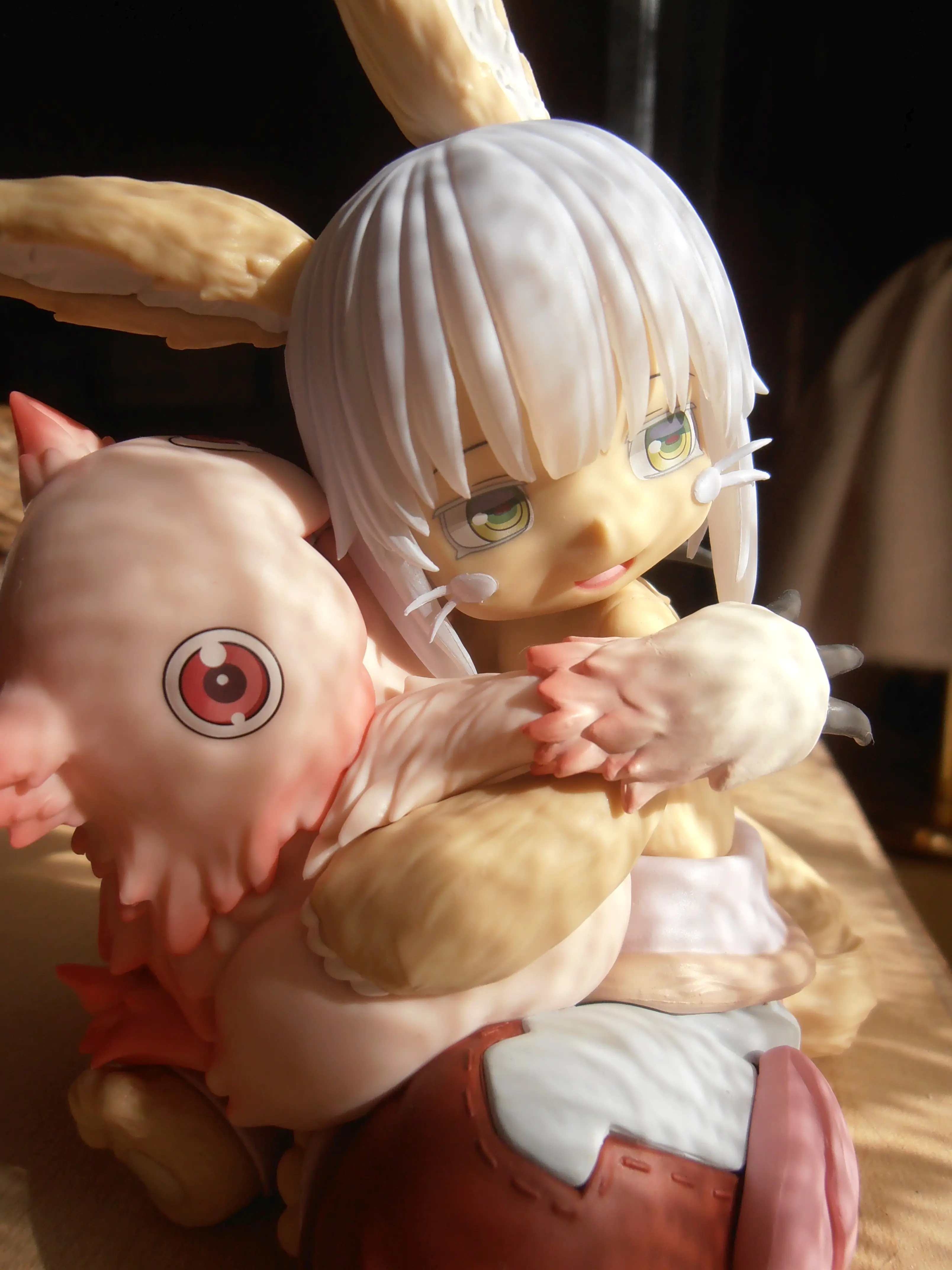 Made in Abyss: The Golden City of the Scorching Sun PVC Statue Desktop Niedliche Figur Nanachi & Mitty Reissue 13 cm Produktfoto
