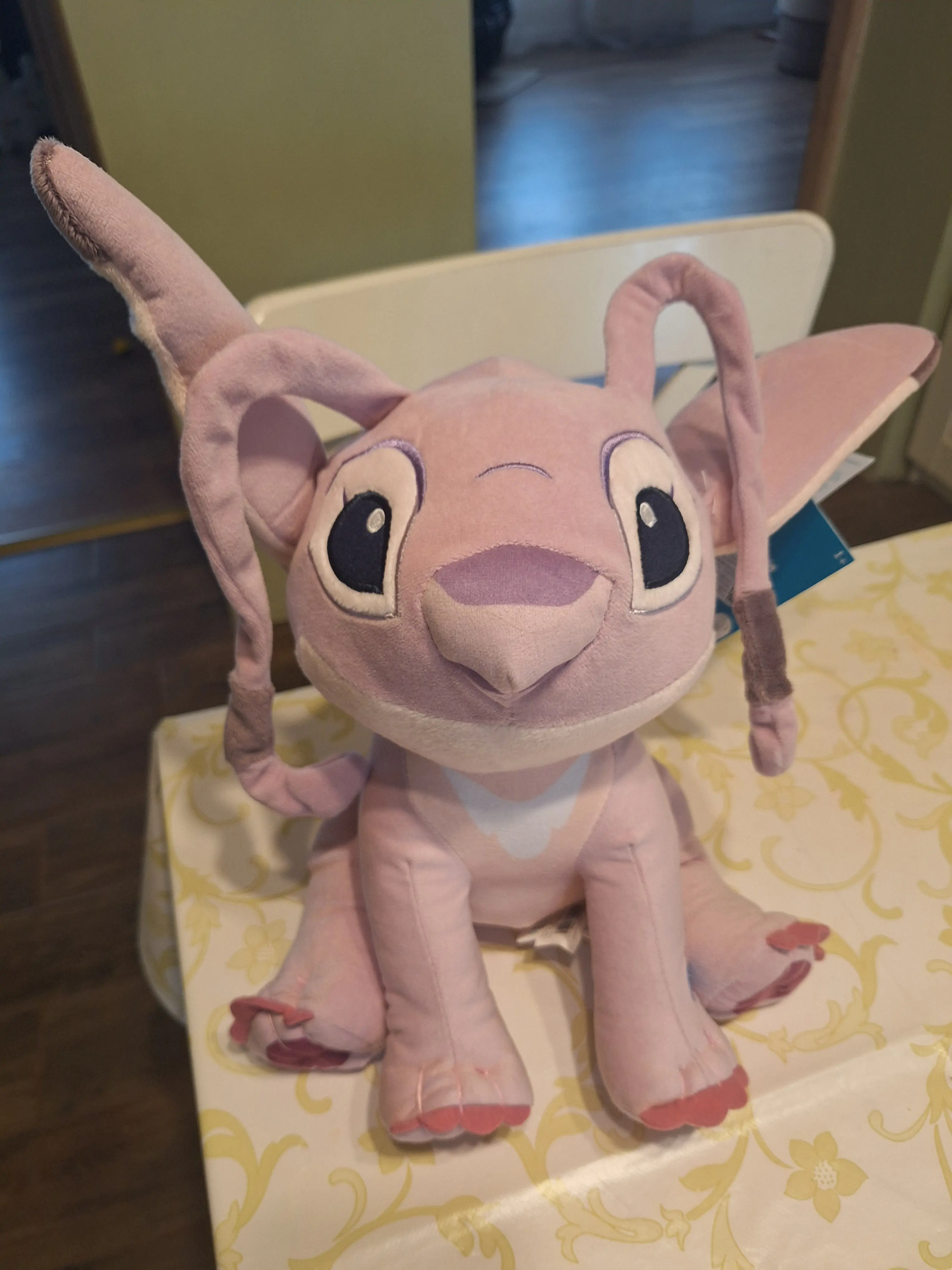 Disney Stitch Angel Plüsch mit Stimme 30cm Produktfoto