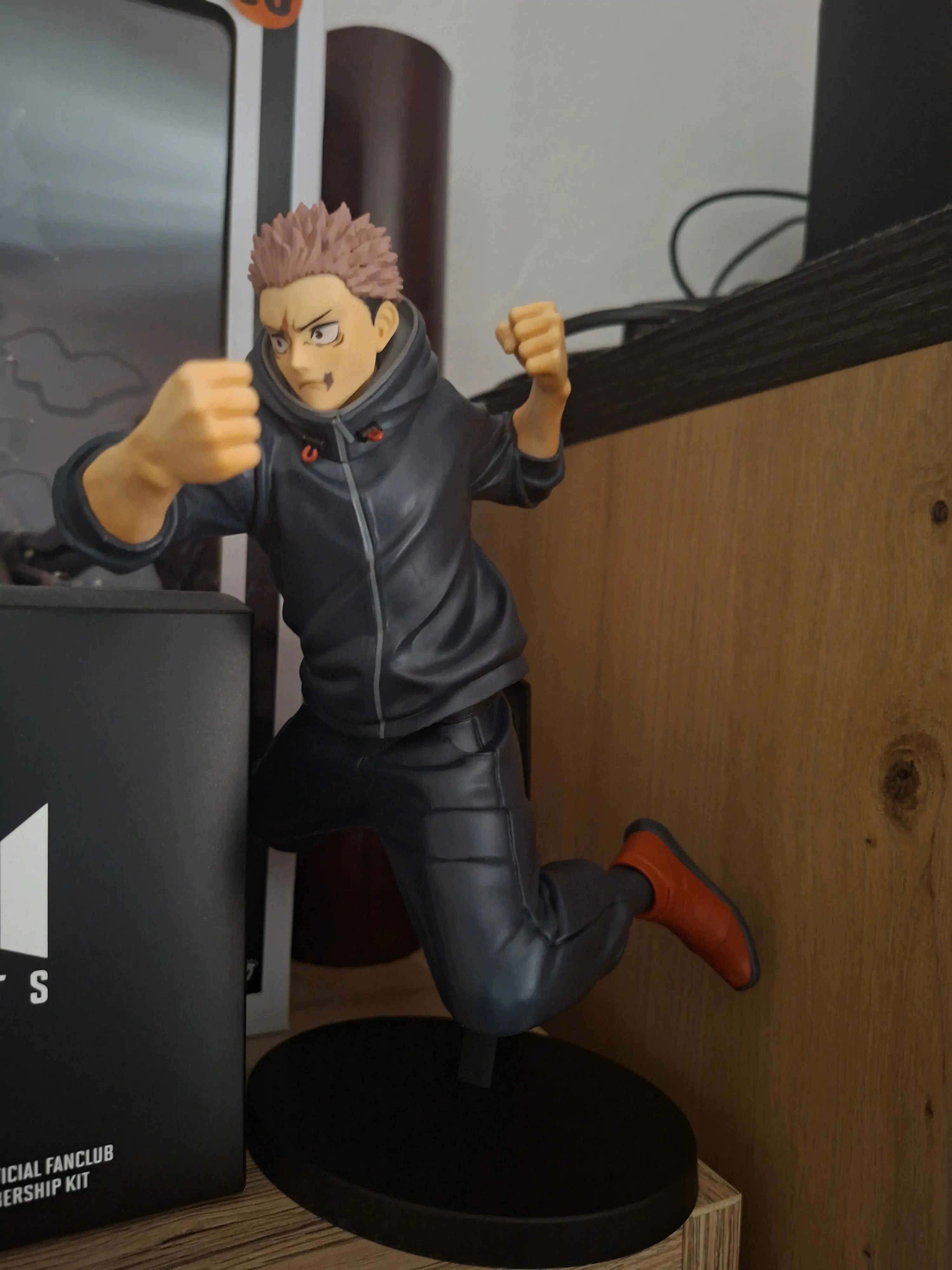 Jujutsu Kaisen Yuji Itadori Maximatic Figur 20cm Produktfoto