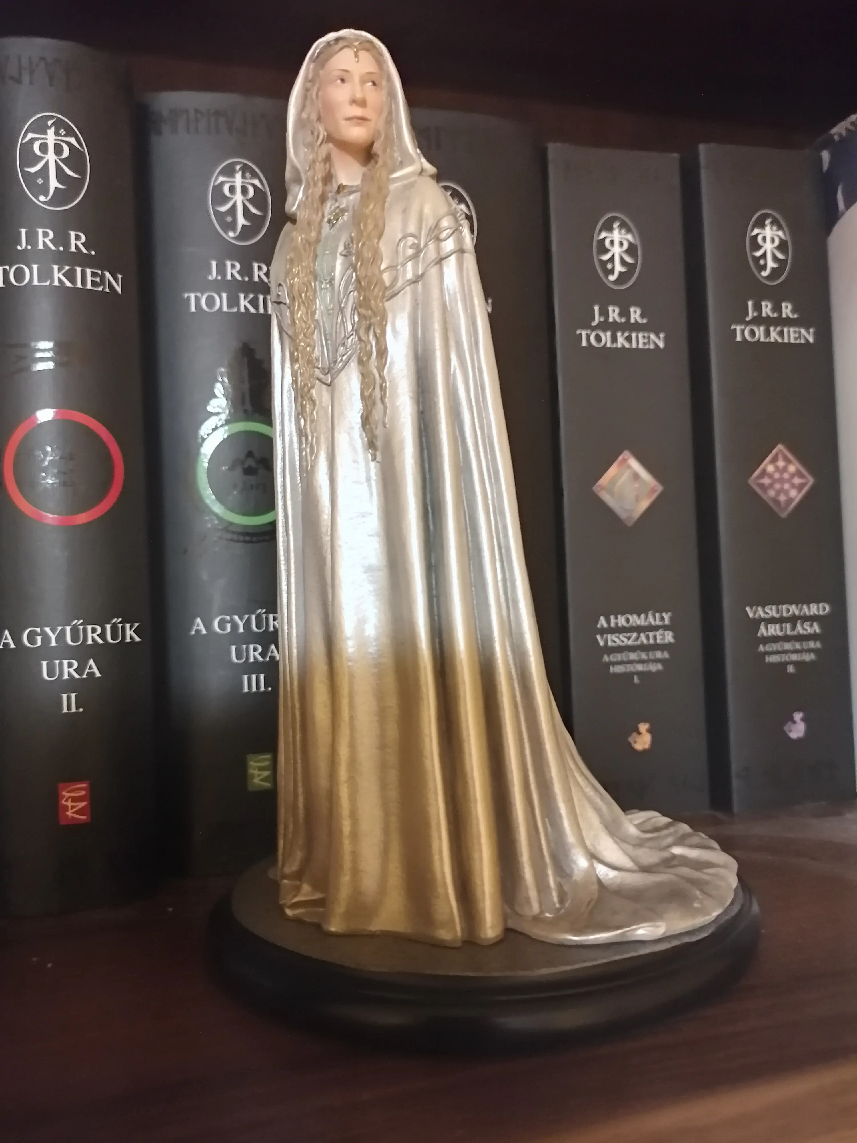 Herr der Ringe Mini Statue Galadriel 17 cm Produktfoto