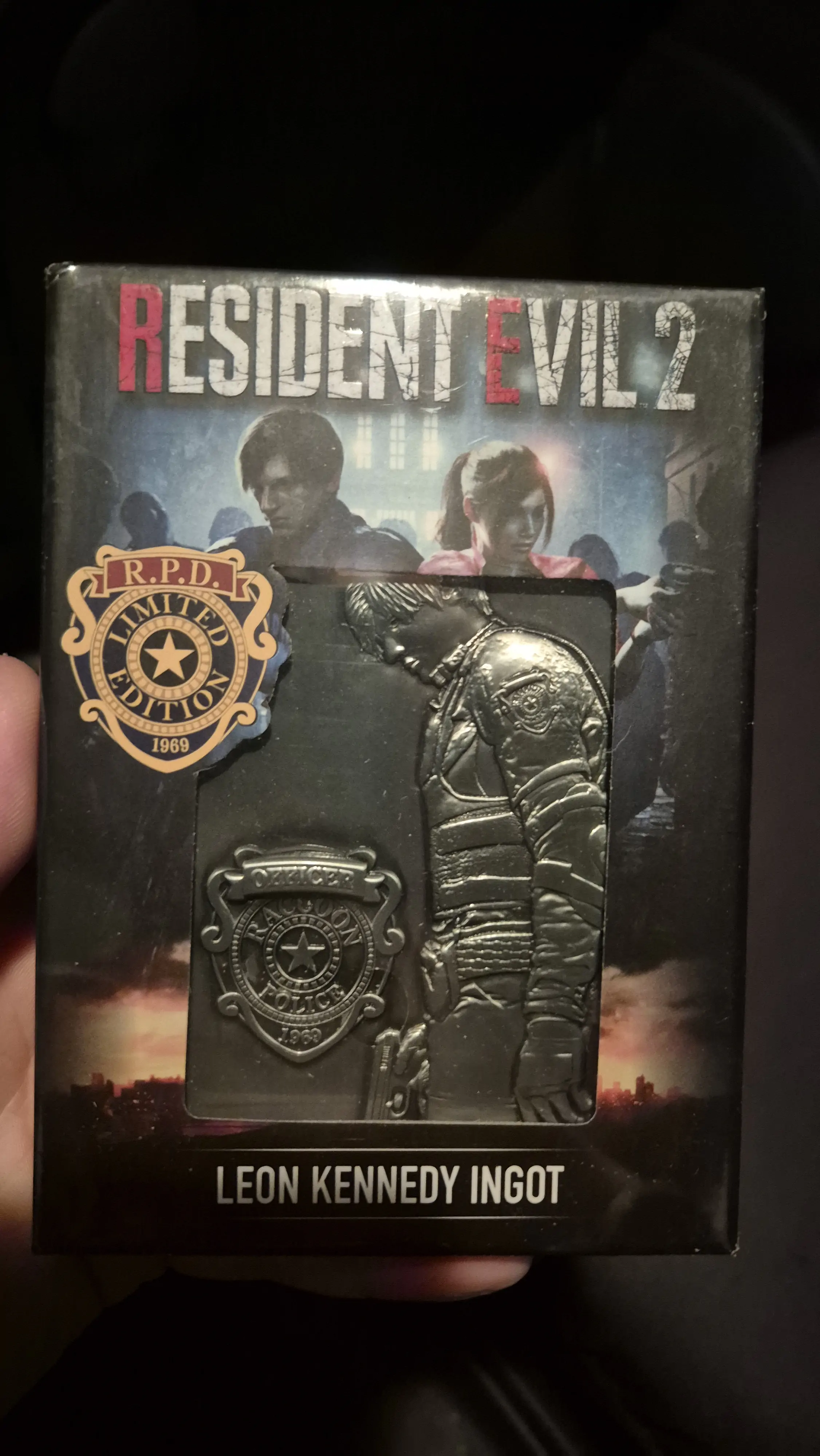 Resident Evil 2 Metallbarren Leon S. Kennedy Limited Edition Produktfoto