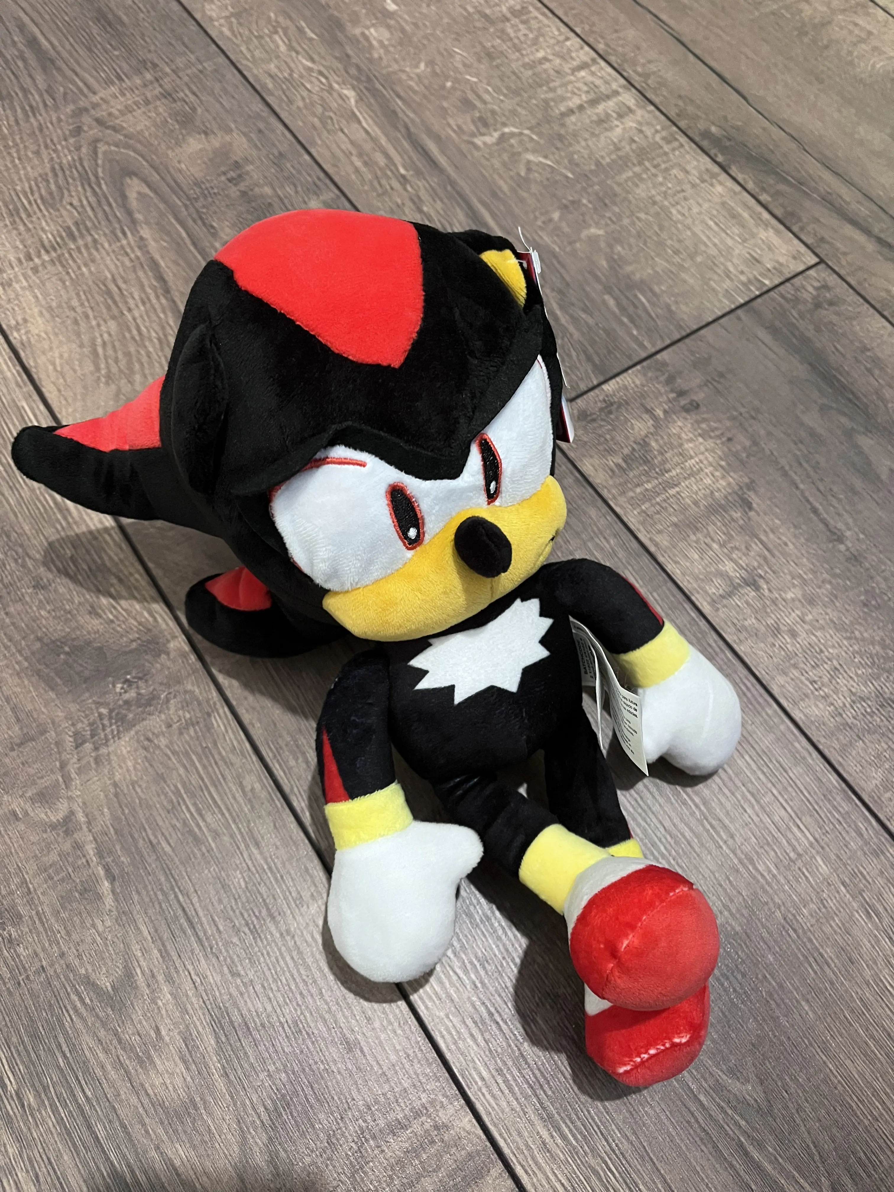 Sonic Shadow Plüsch 30cm Produktfoto