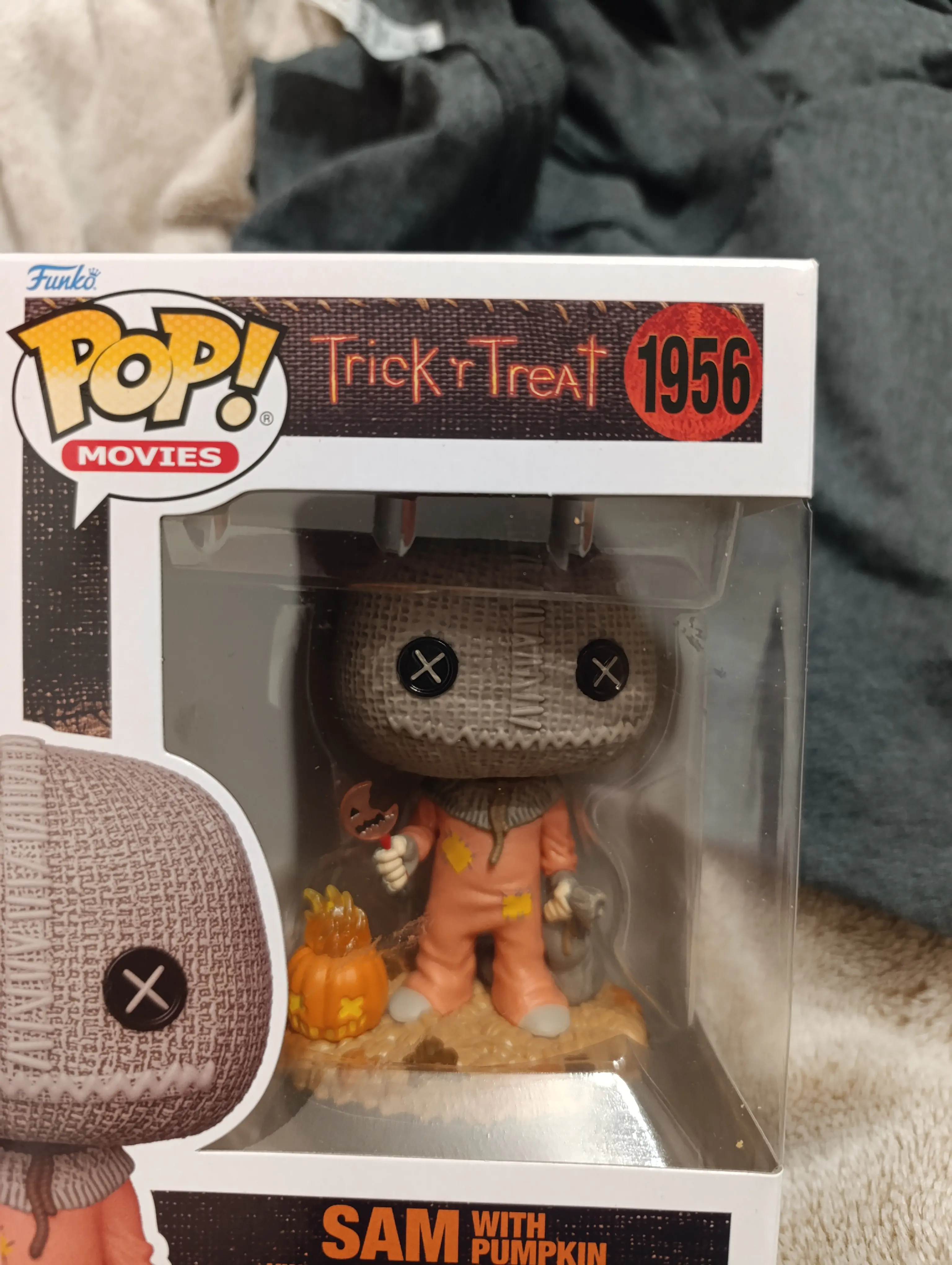 Funko POP Figur Trick'r Treat Sam mit Kürbis Produktfoto