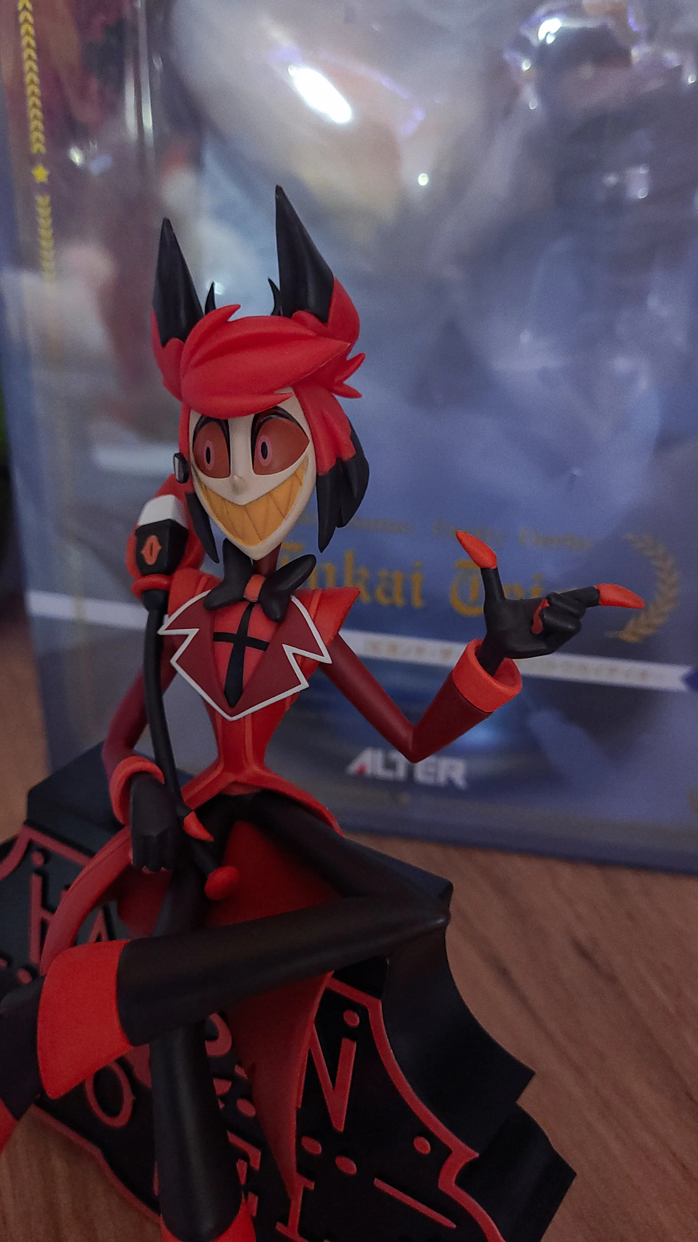 Hazbin Hotel Alastor ver.A Monitoraufsatz-Figur 17 cm Produktfoto