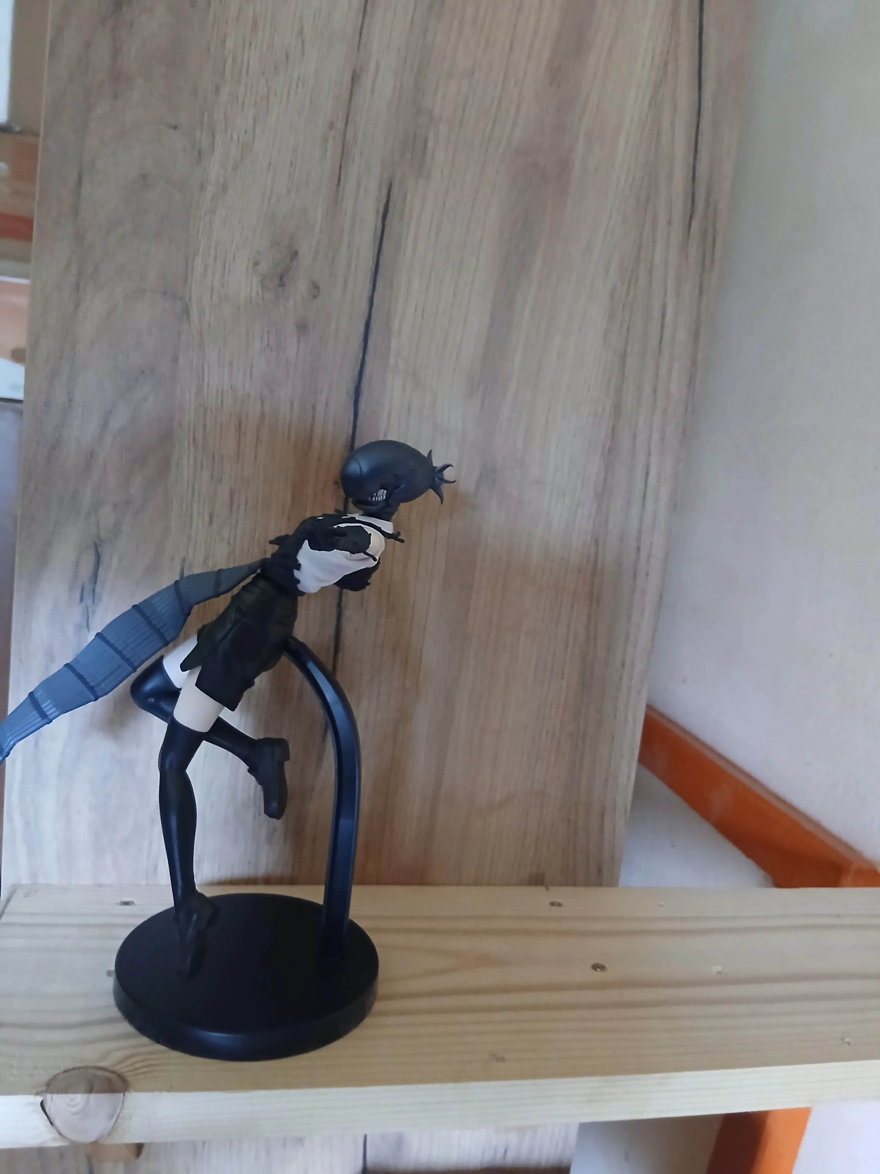 Chainsaw Man Vibration Stars Bomb Figur 19 cm Produktfoto