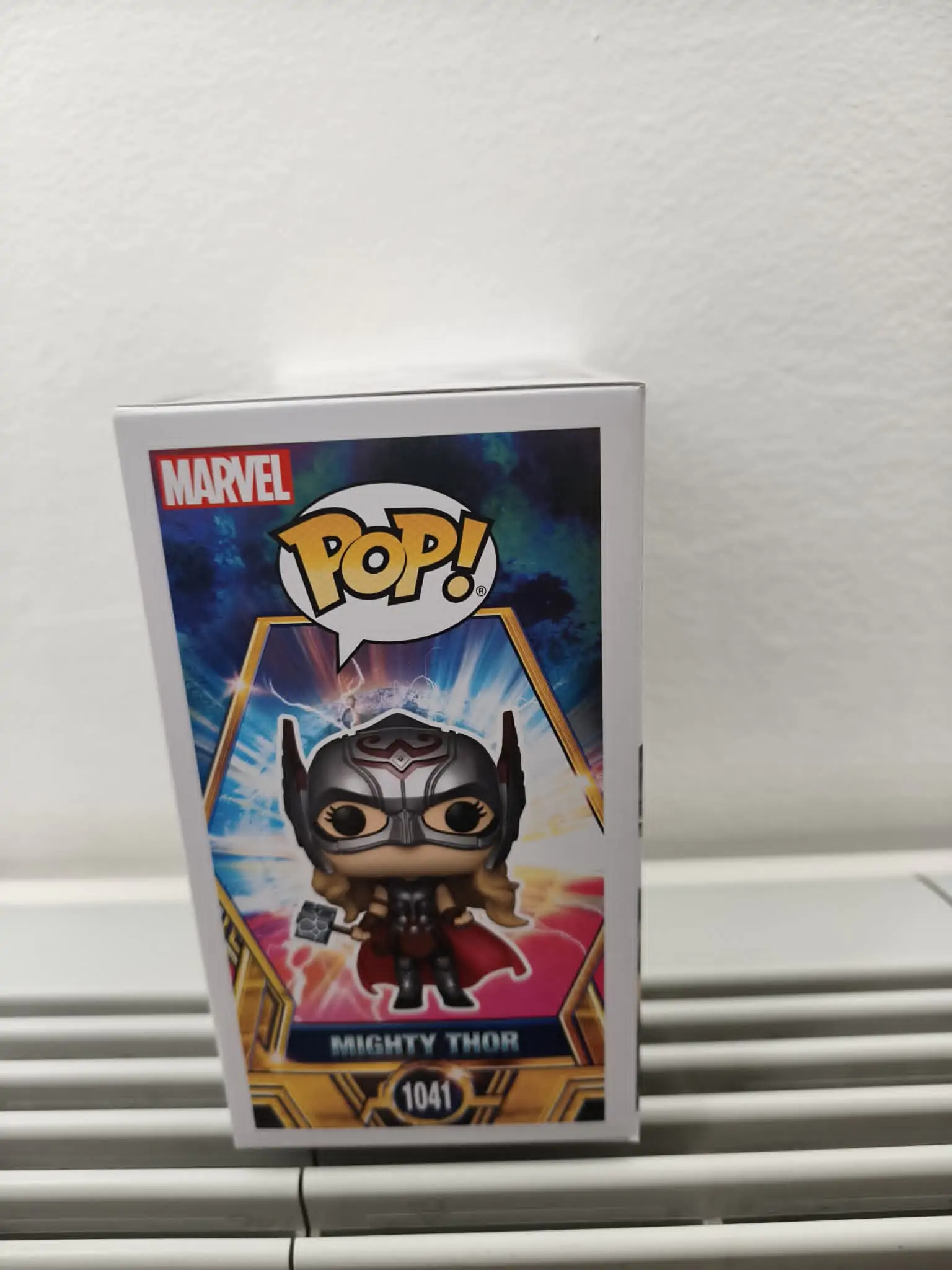 Thor: Love &amp; Thunder POP! Vinyl Figur Mighty Thor 9 cm Produktfoto