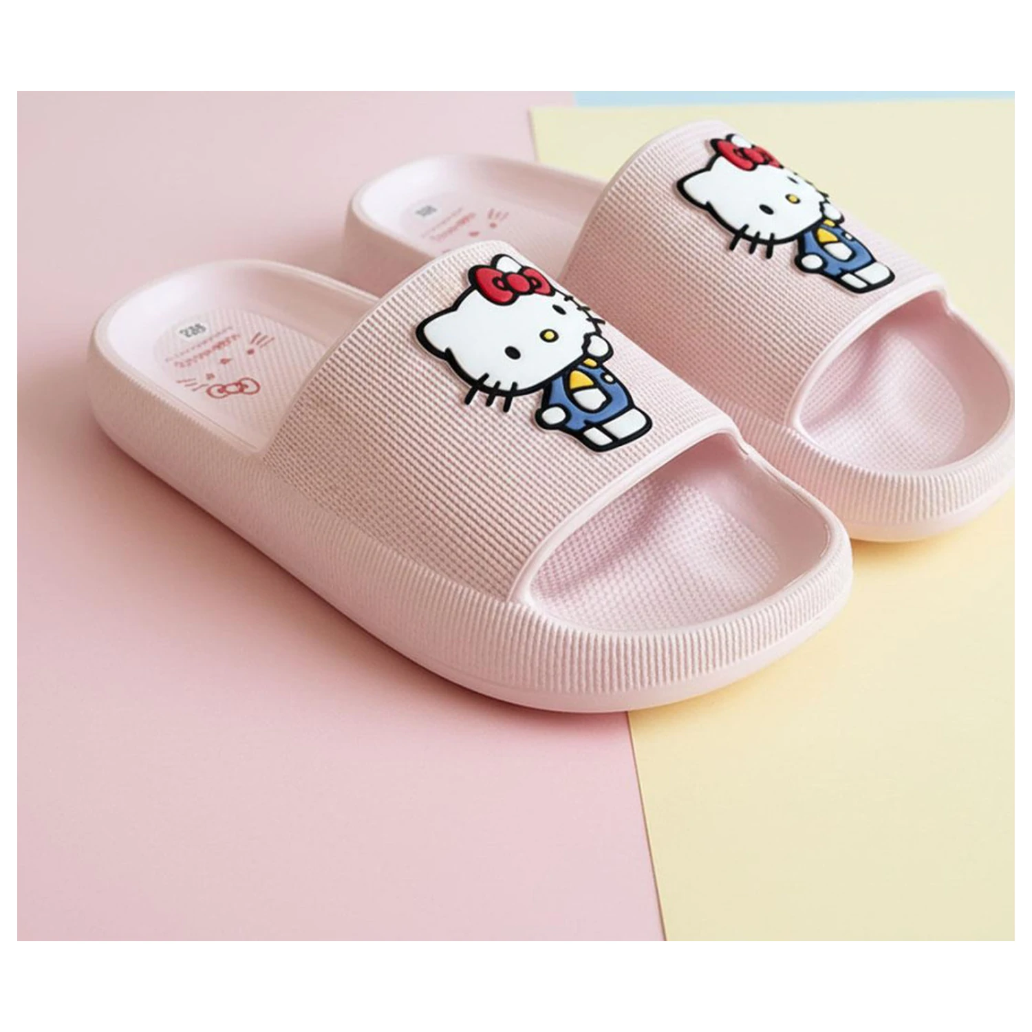 Hello Kitty Blue Dress Hausschuhe für Erwachsene Produktfoto
