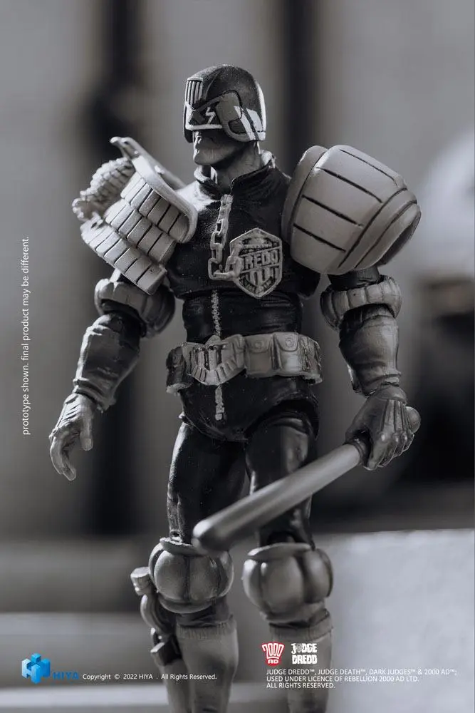 2000 AD Exquisite Mini Actionfigur 1/18 Black and White Judge Dredd 10 cm Produktfoto