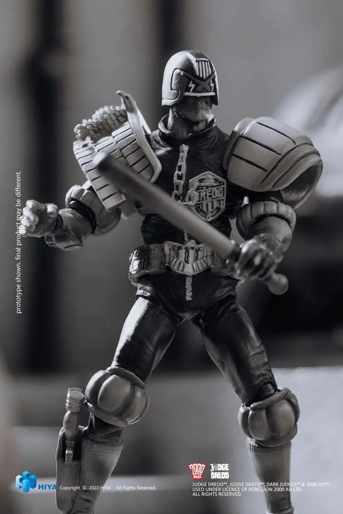 2000 AD Exquisite Mini Actionfigur 1/18 Black and White Judge Dredd 10 cm Produktfoto