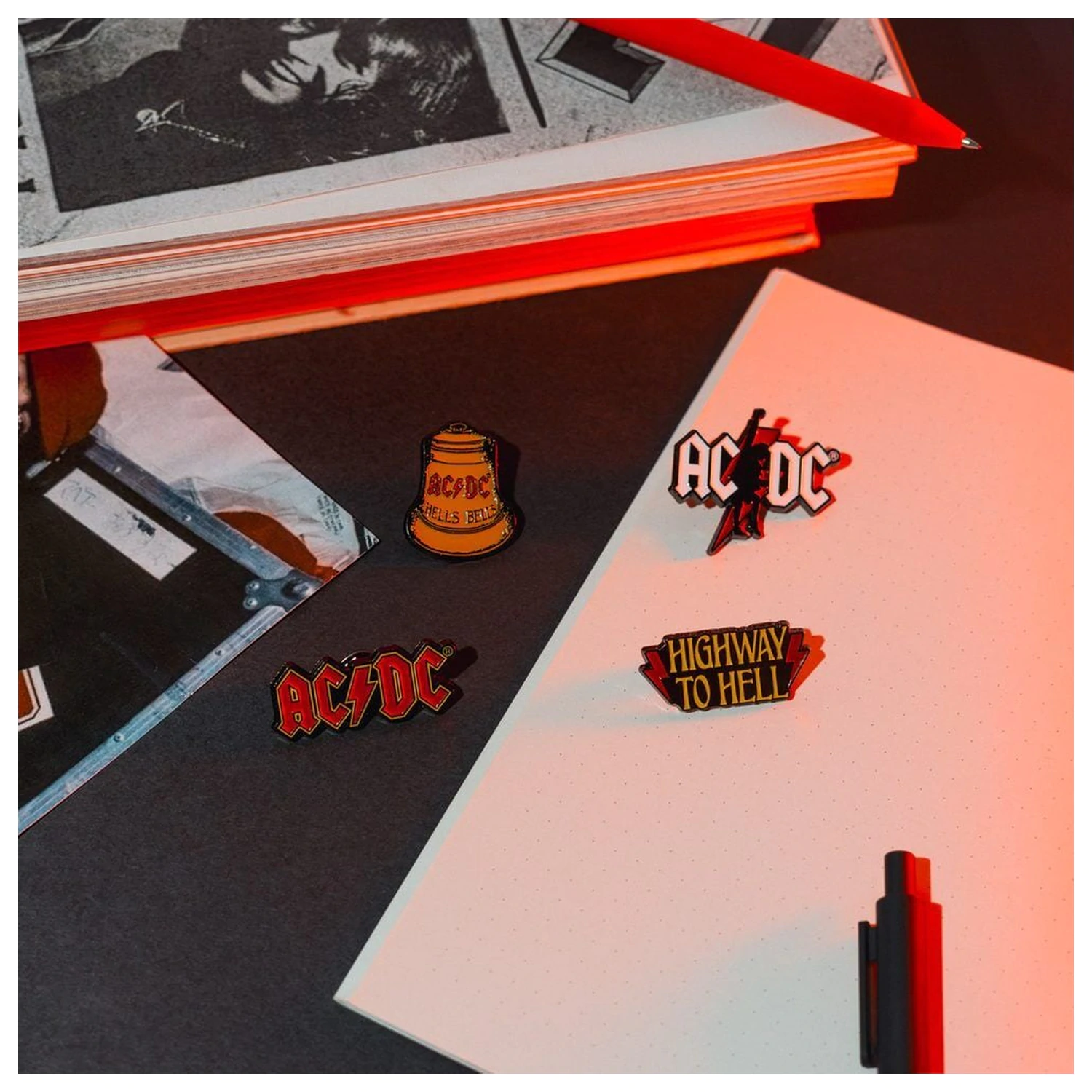AC/DC Set mit 4 Pins Produktfoto