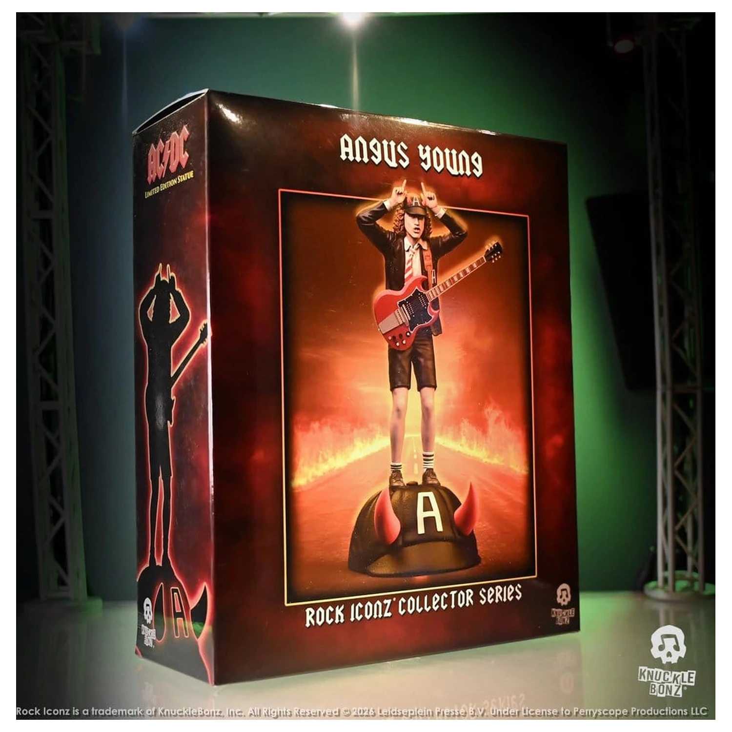 AC/DC Rock Iconz Figur Angus Young IV 23 cm Produktfoto