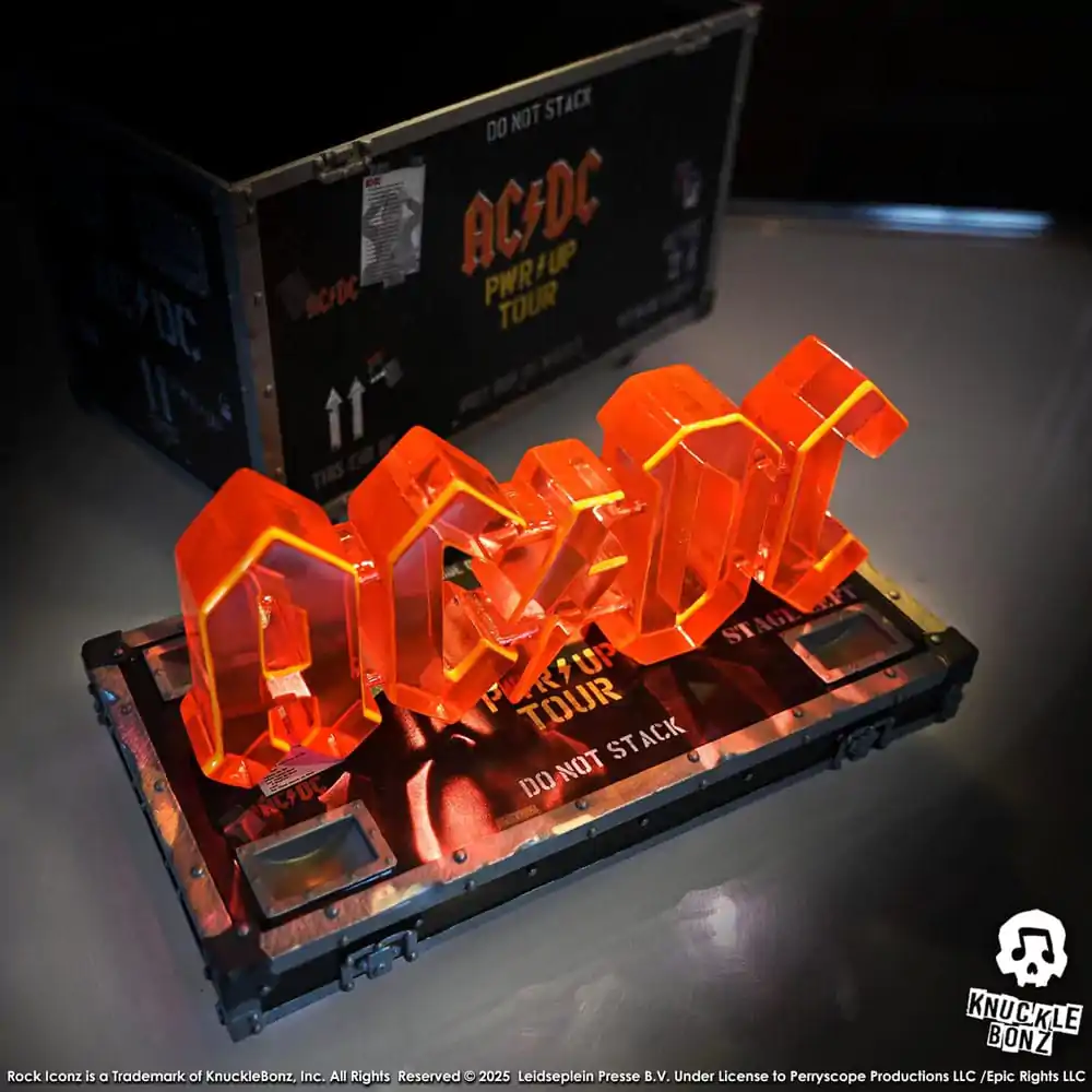 AC/DC Rock Ikonz On Tour Statue PWR UP Tour Road Case Produktfoto