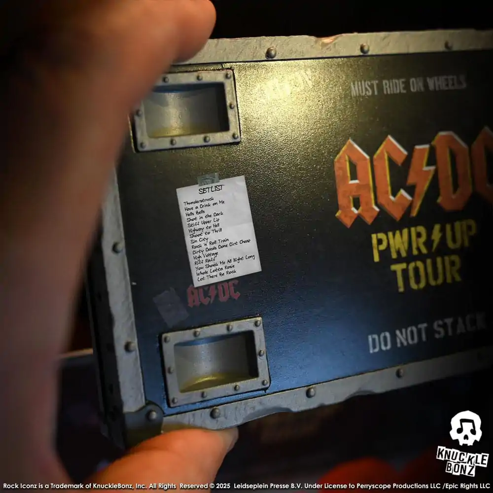 AC/DC Rock Ikonz On Tour Statue PWR UP Tour Road Case Produktfoto