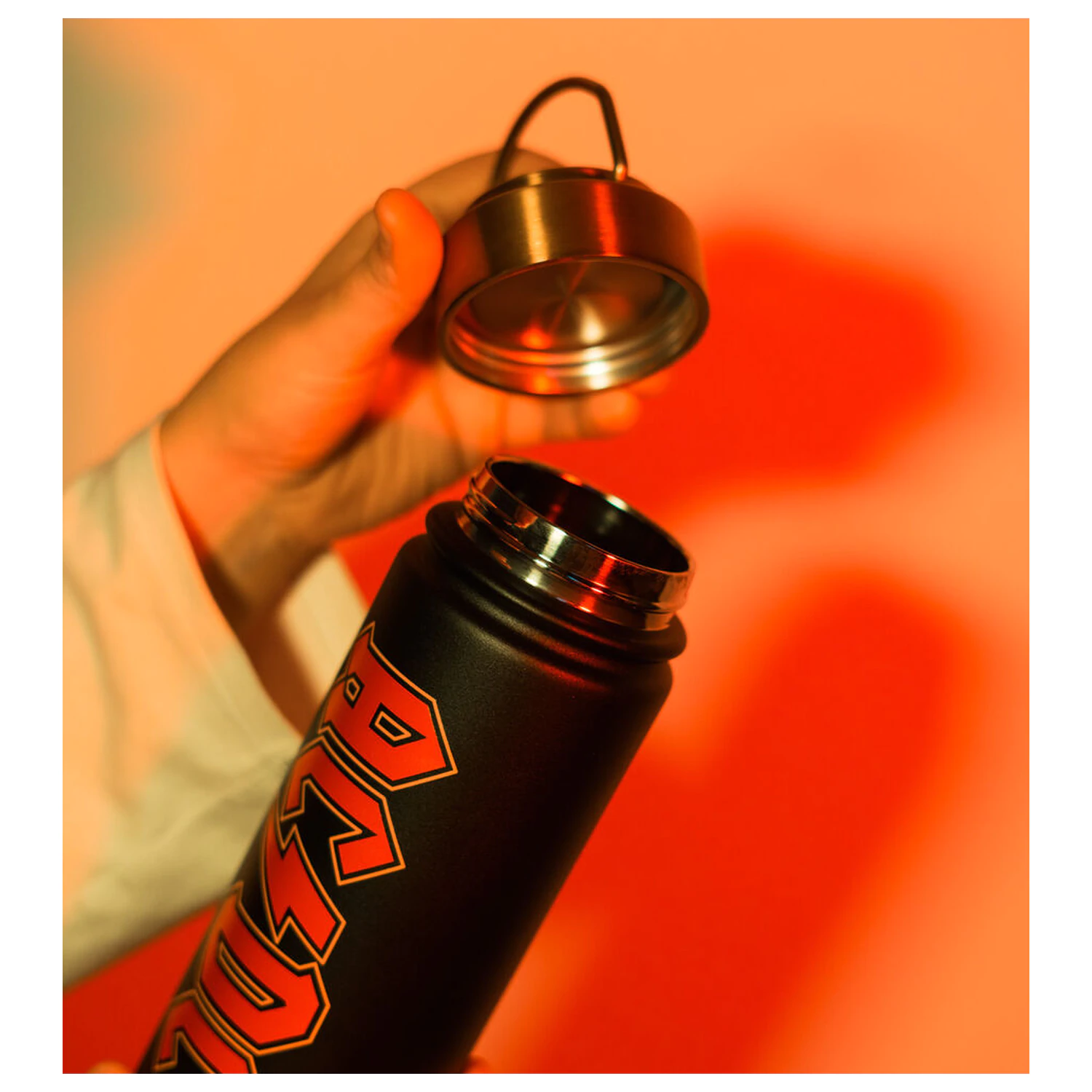 AC/DC Edelstahl Flasche 500ml Produktfoto