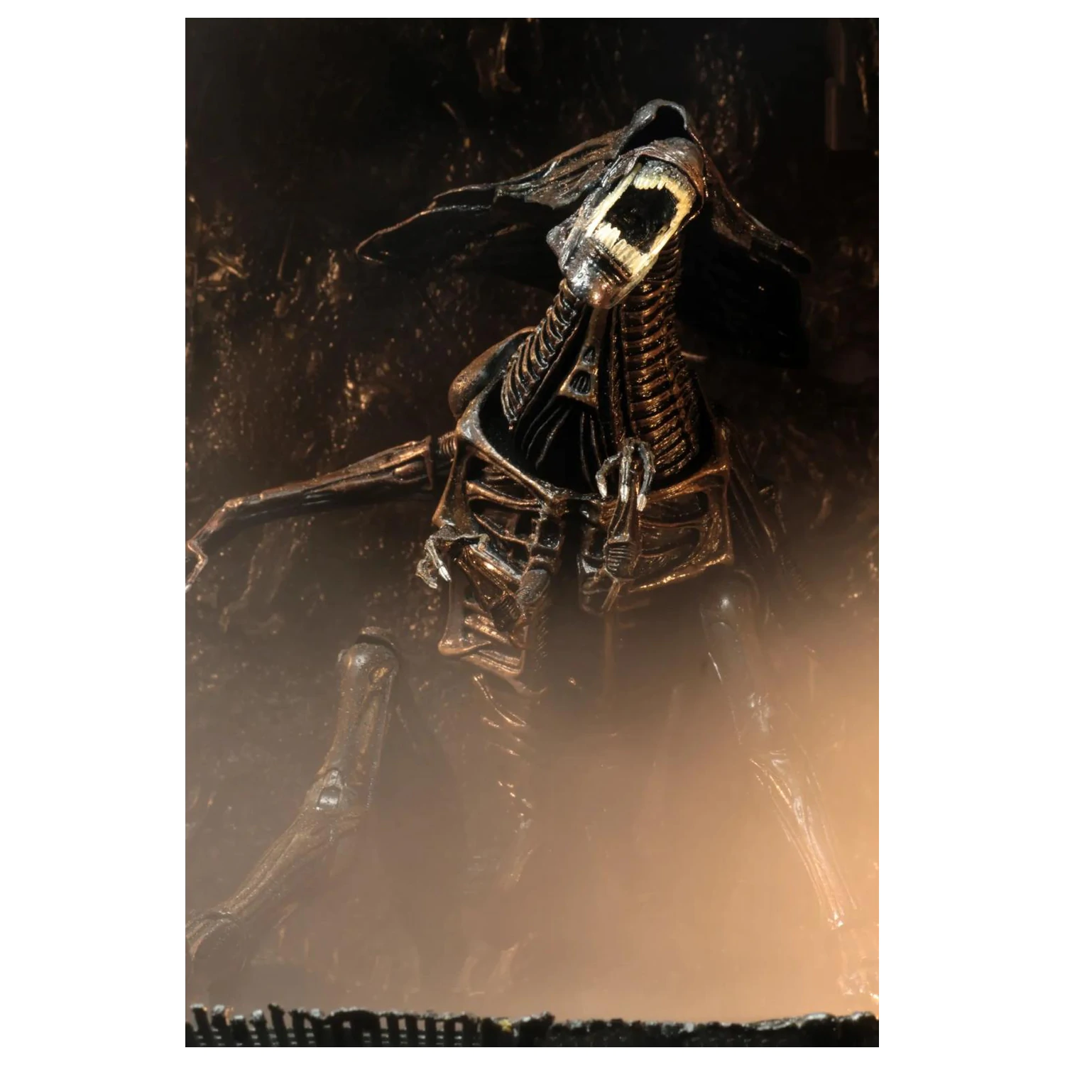 Alien Resurrection Alien Queen Figur Ultra Deluxe 37 cm Produktfoto
