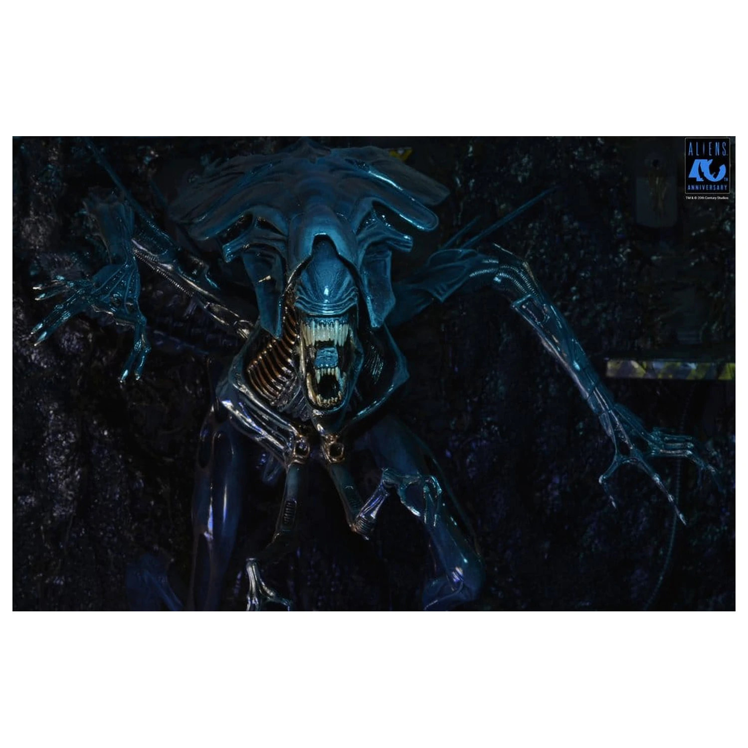 Aliens Ultra Deluxe Actionfigur Alien Queen (40th Anniversary) 38 cm Produktfoto