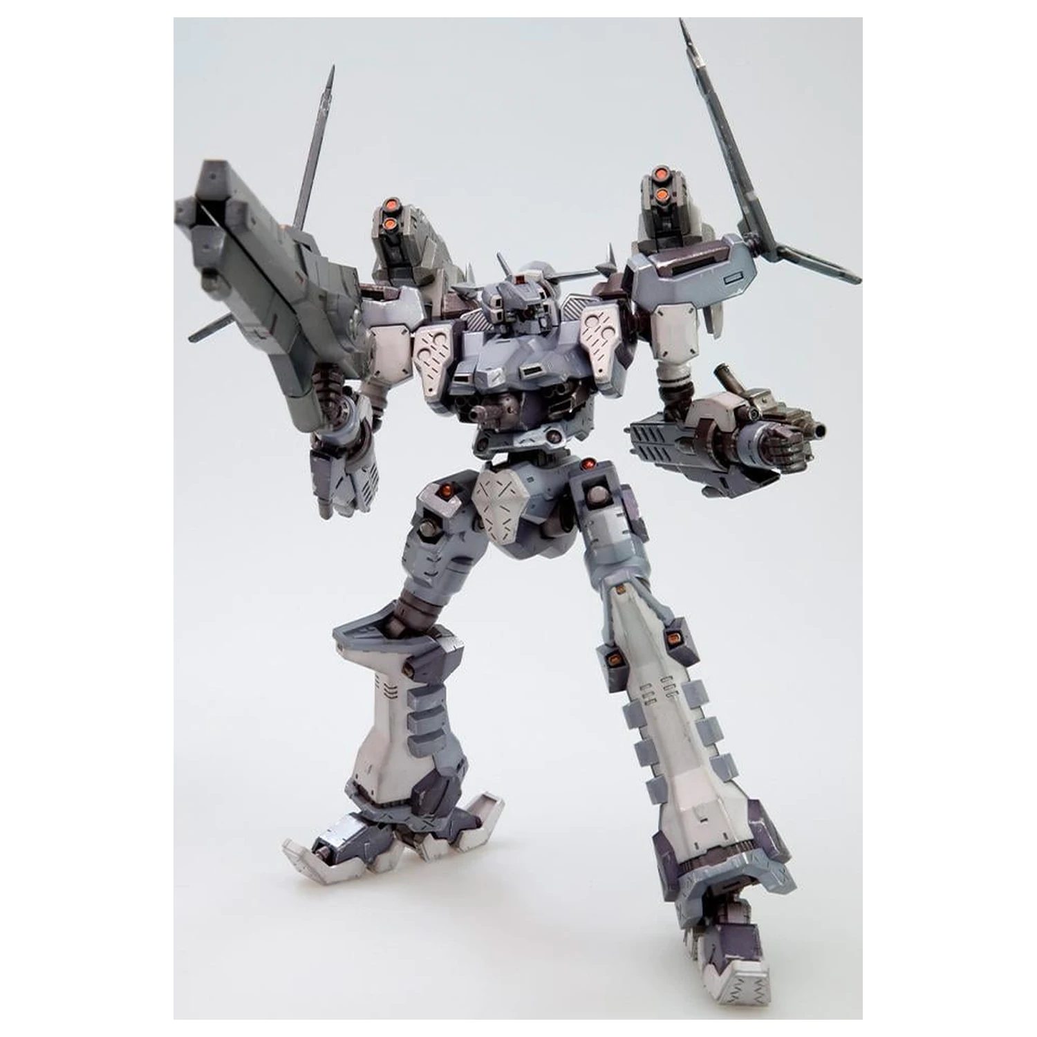 Armored Core VI Crest CR-C98E2 Assault Type Modellbausatz 16 cm Produktfoto