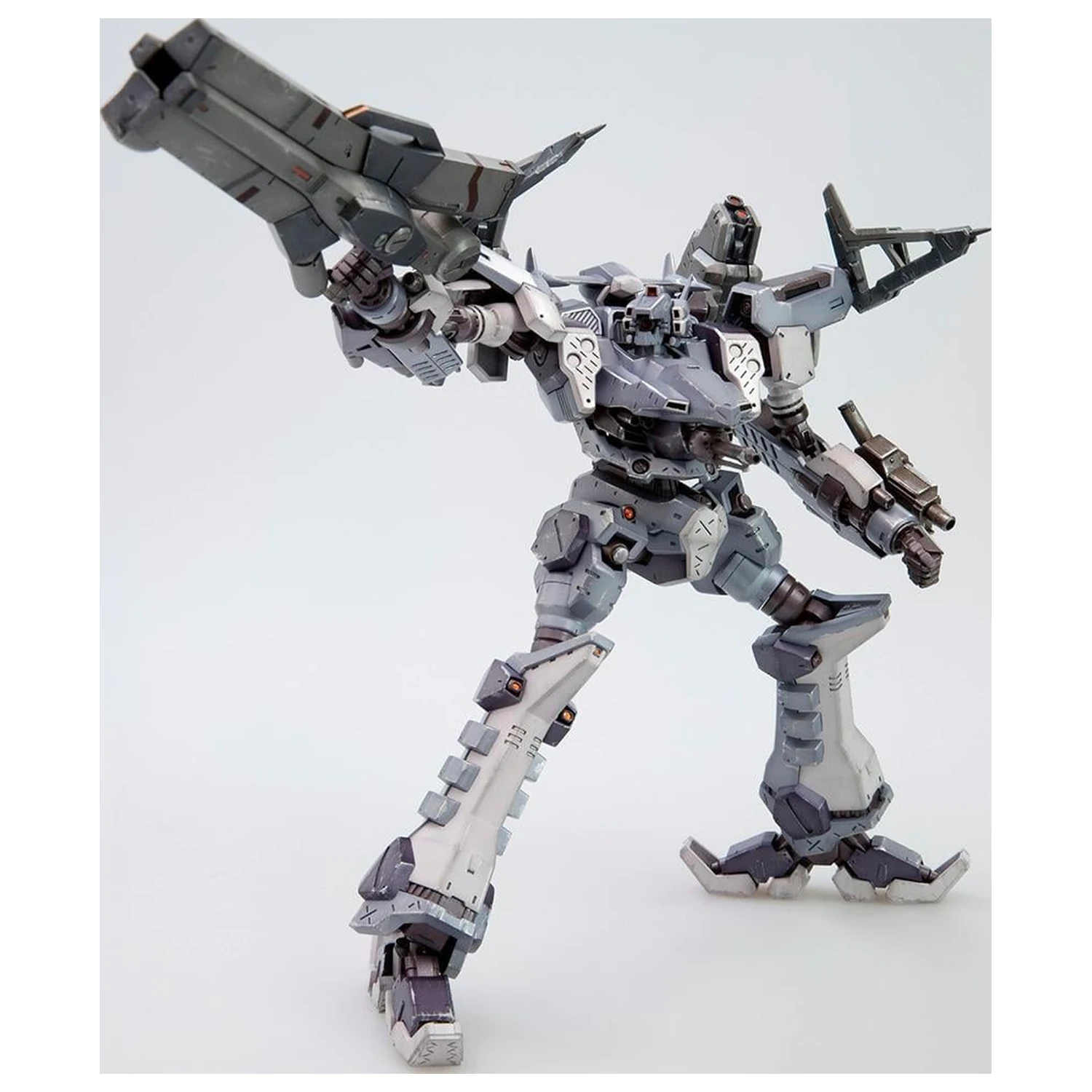 Armored Core VI Crest CR-C98E2 Assault Type Modellbausatz 16 cm Produktfoto