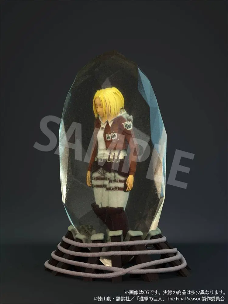 Attack on Titan 3D Crystal Statue Annie Leonhart 10 cm Produktfoto