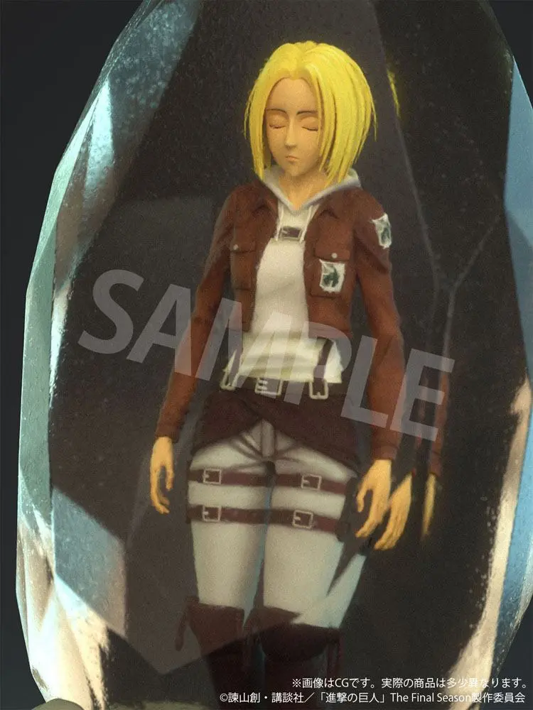 Attack on Titan 3D Crystal Statue Annie Leonhart 10 cm Produktfoto