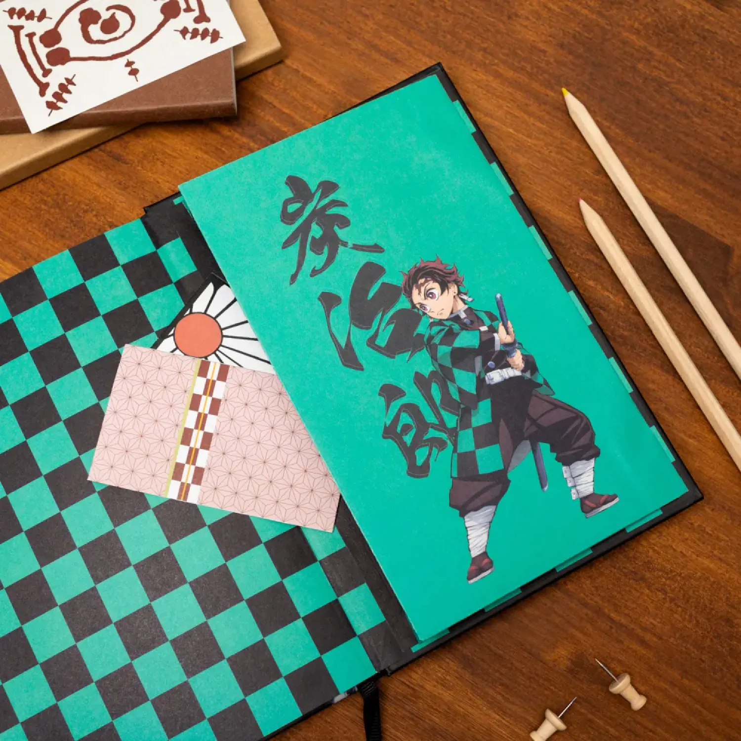 Demon Slayer Kimetsu no Yaiba A5 Premium Notizbuch Produktfoto