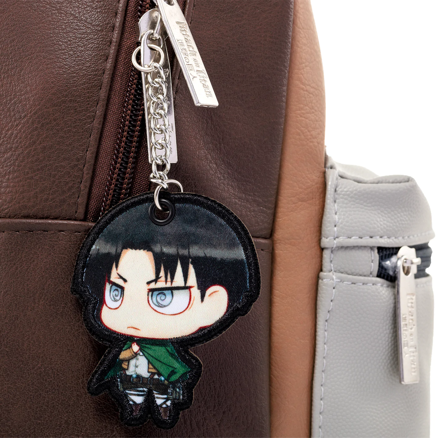 Attack on Titan Rucksack Season 3 Produktfoto