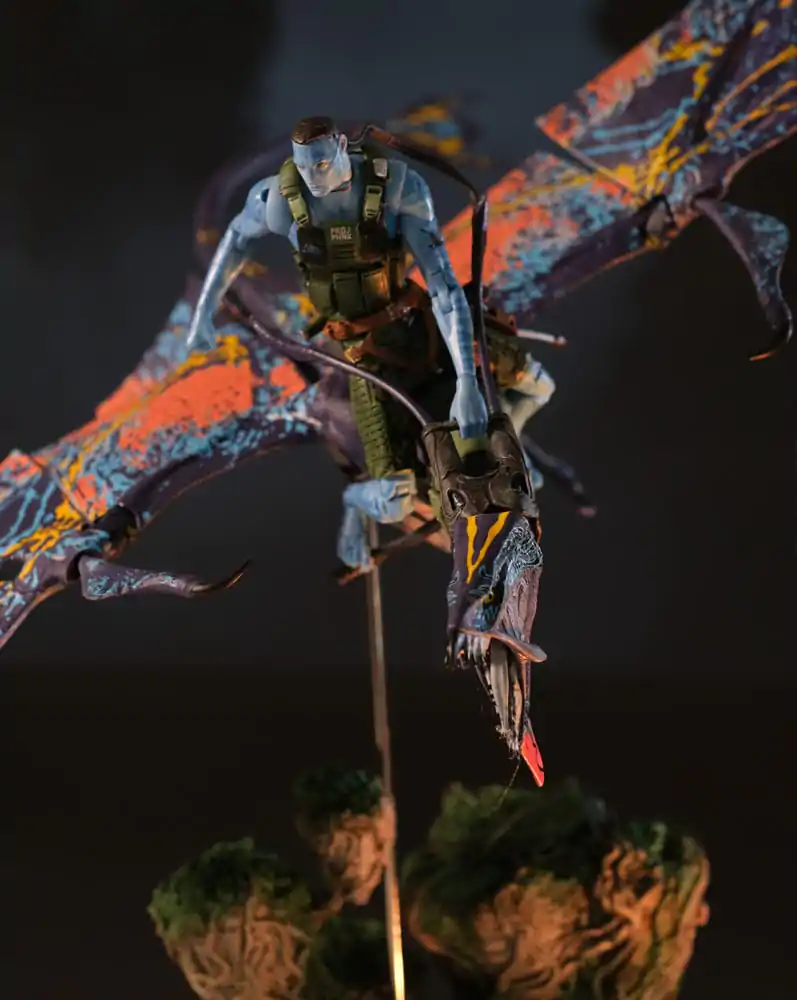 Avatar: The Way of Water Action-Figur Recom Quaritch & RDA Banshee (Gold Label) Produktfoto